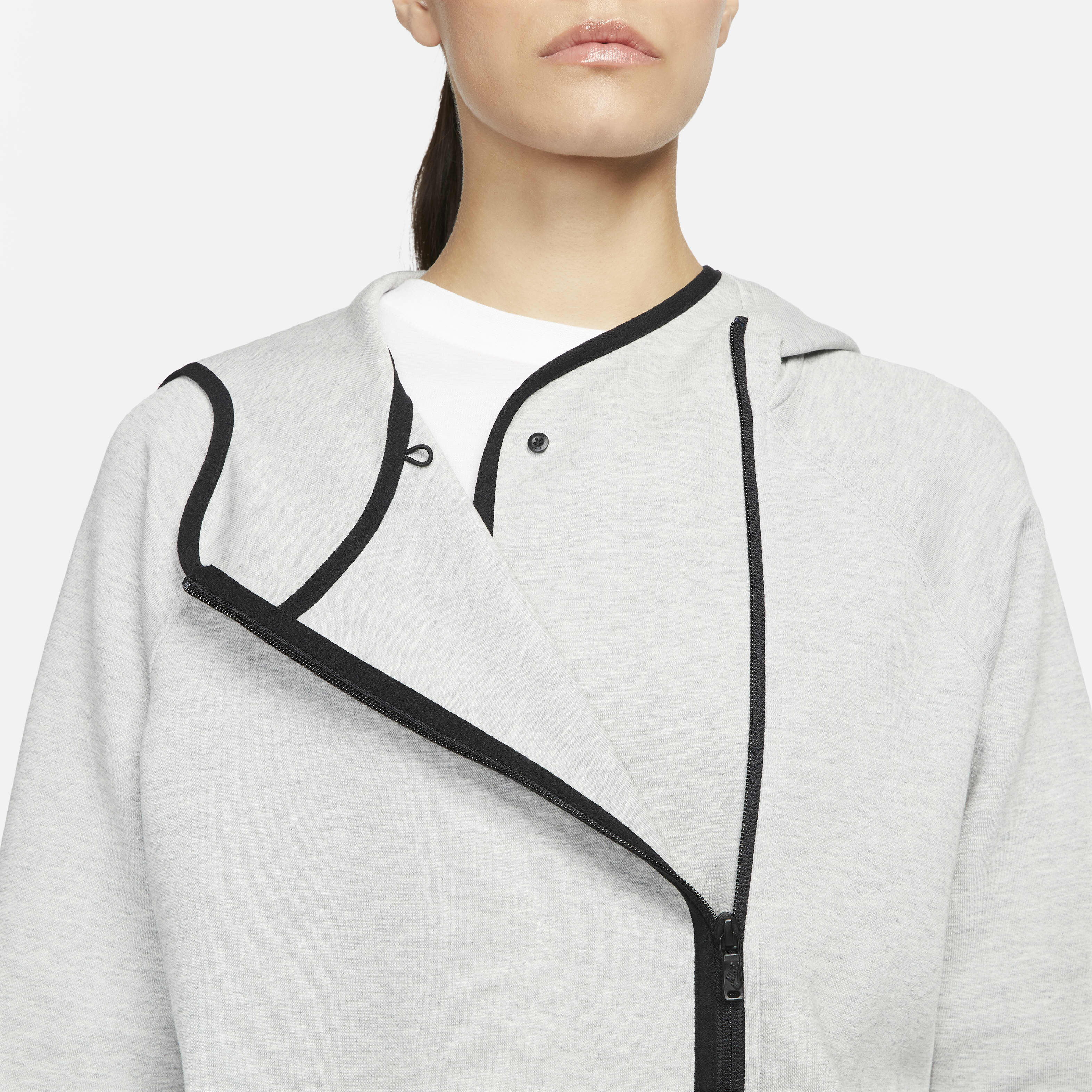 Nike tech cape clearance