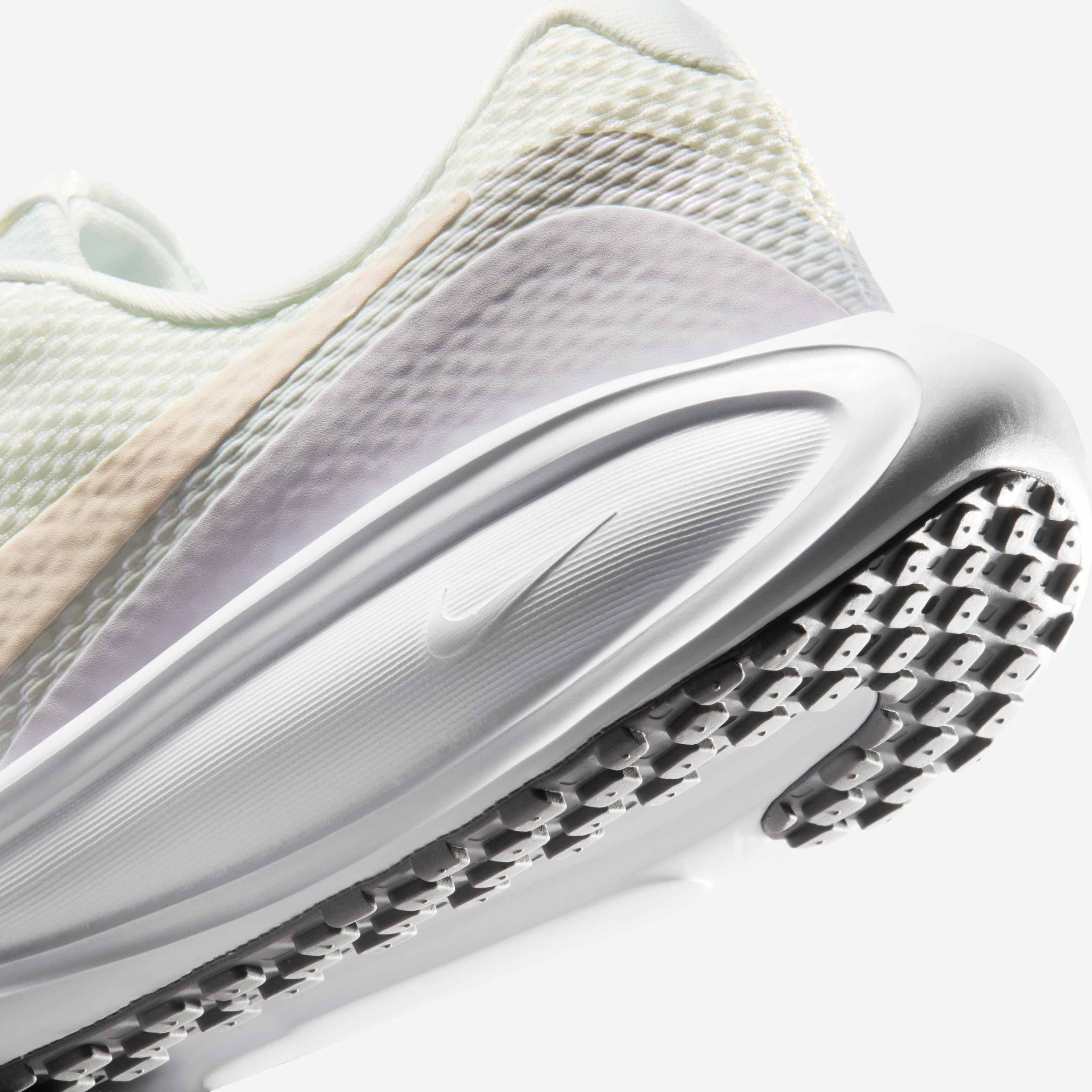 Nike Revolution 8 image number 7