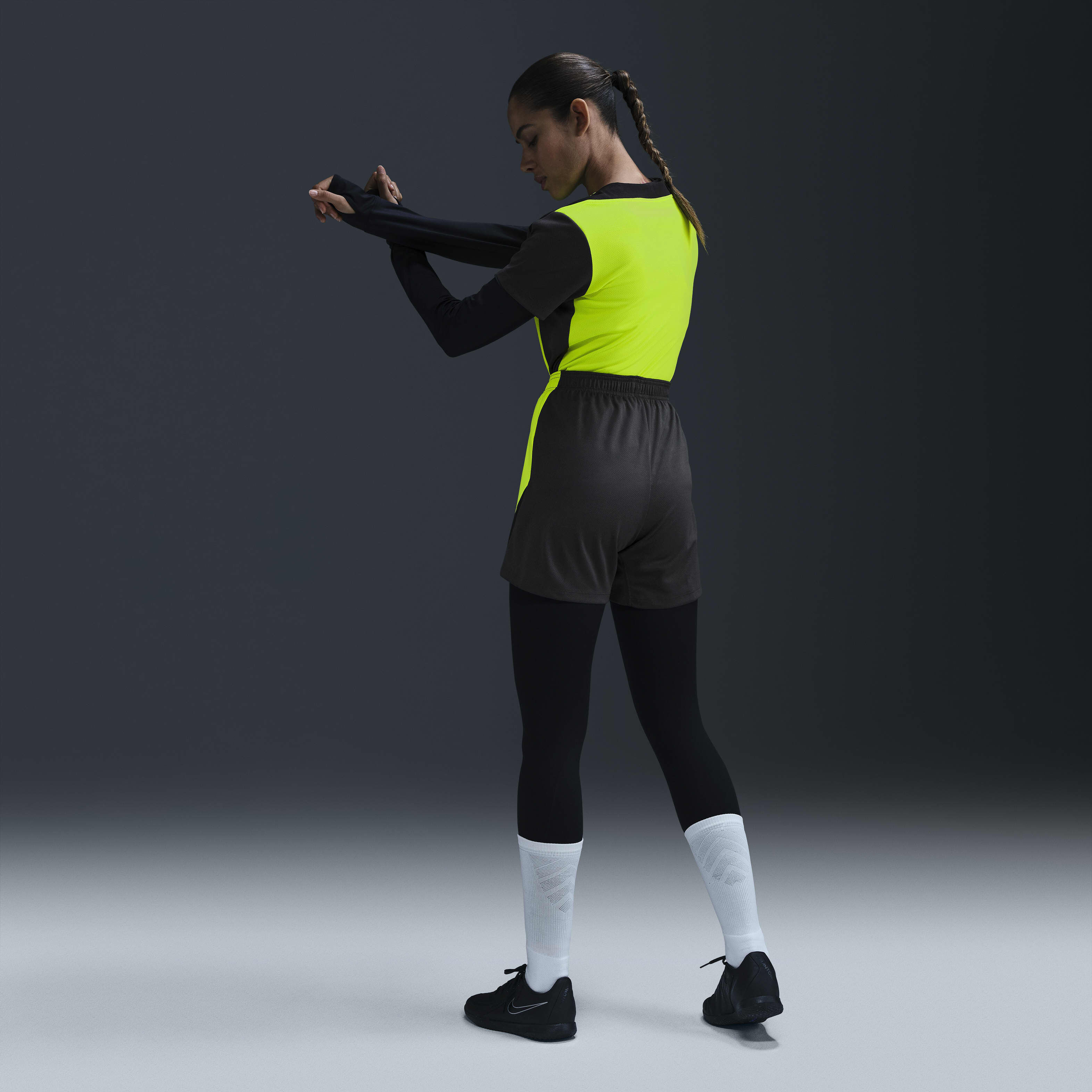 Nike Strike image number 3