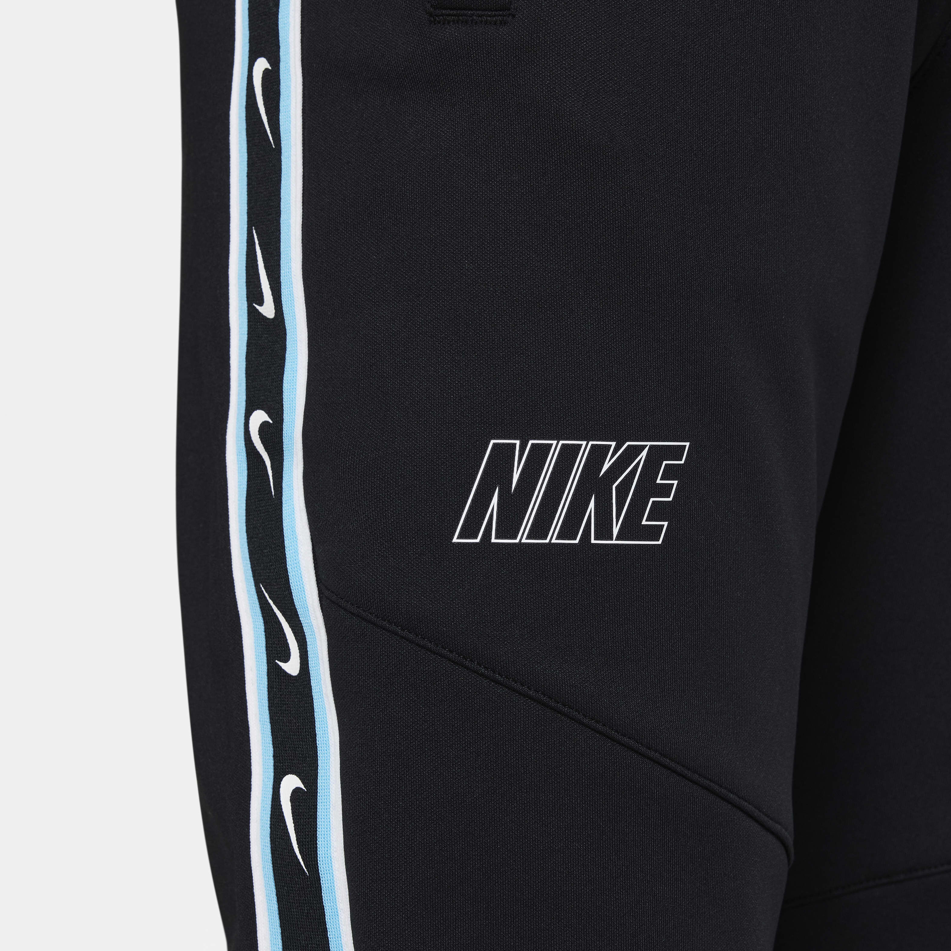 Nike Sportswear Repeat image number 4