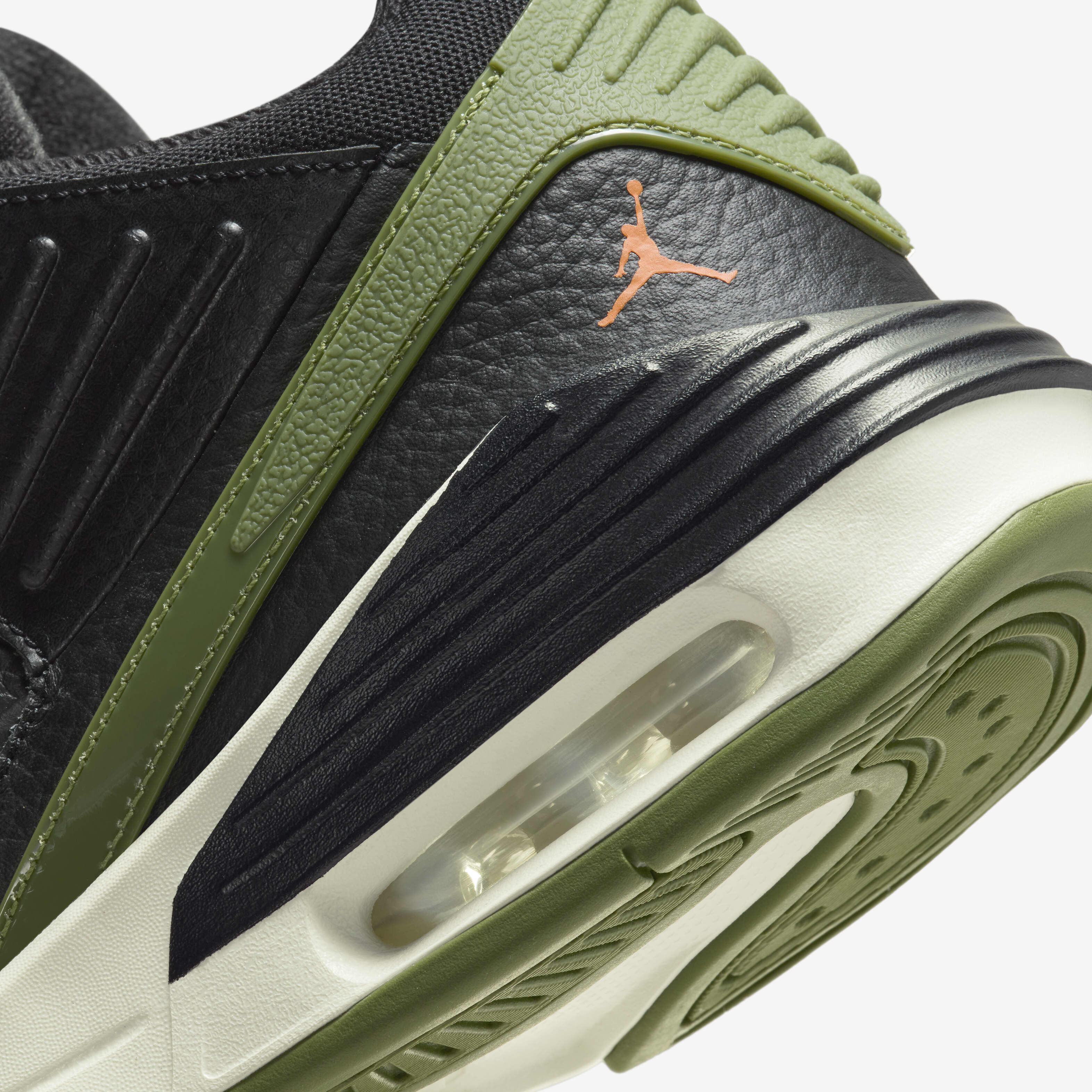 Jordan max aura olive discount