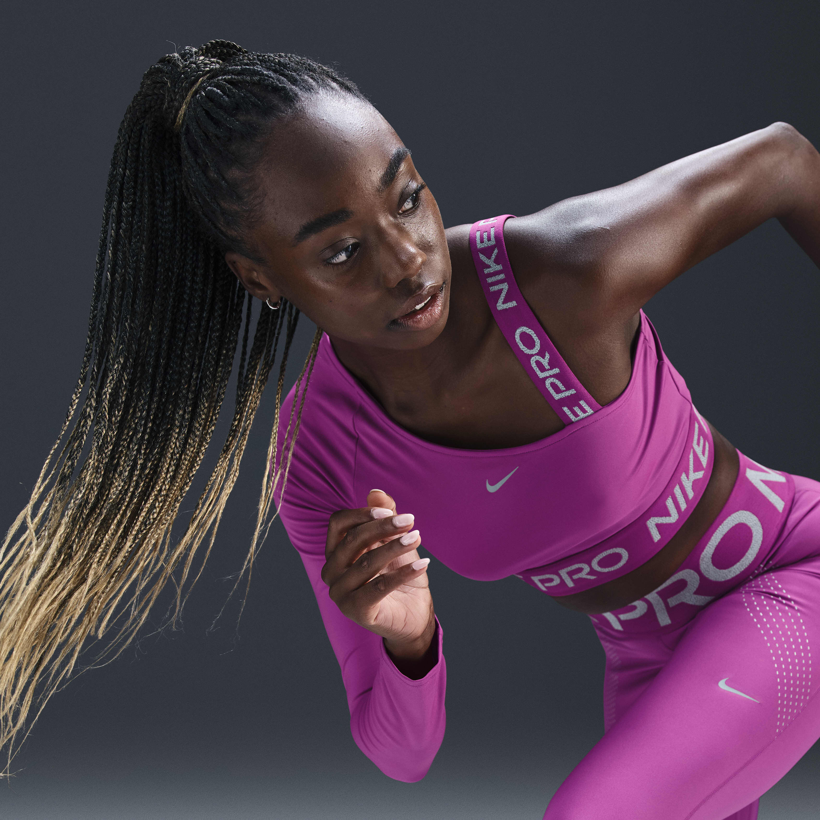 Nike Pro Shine image number 2