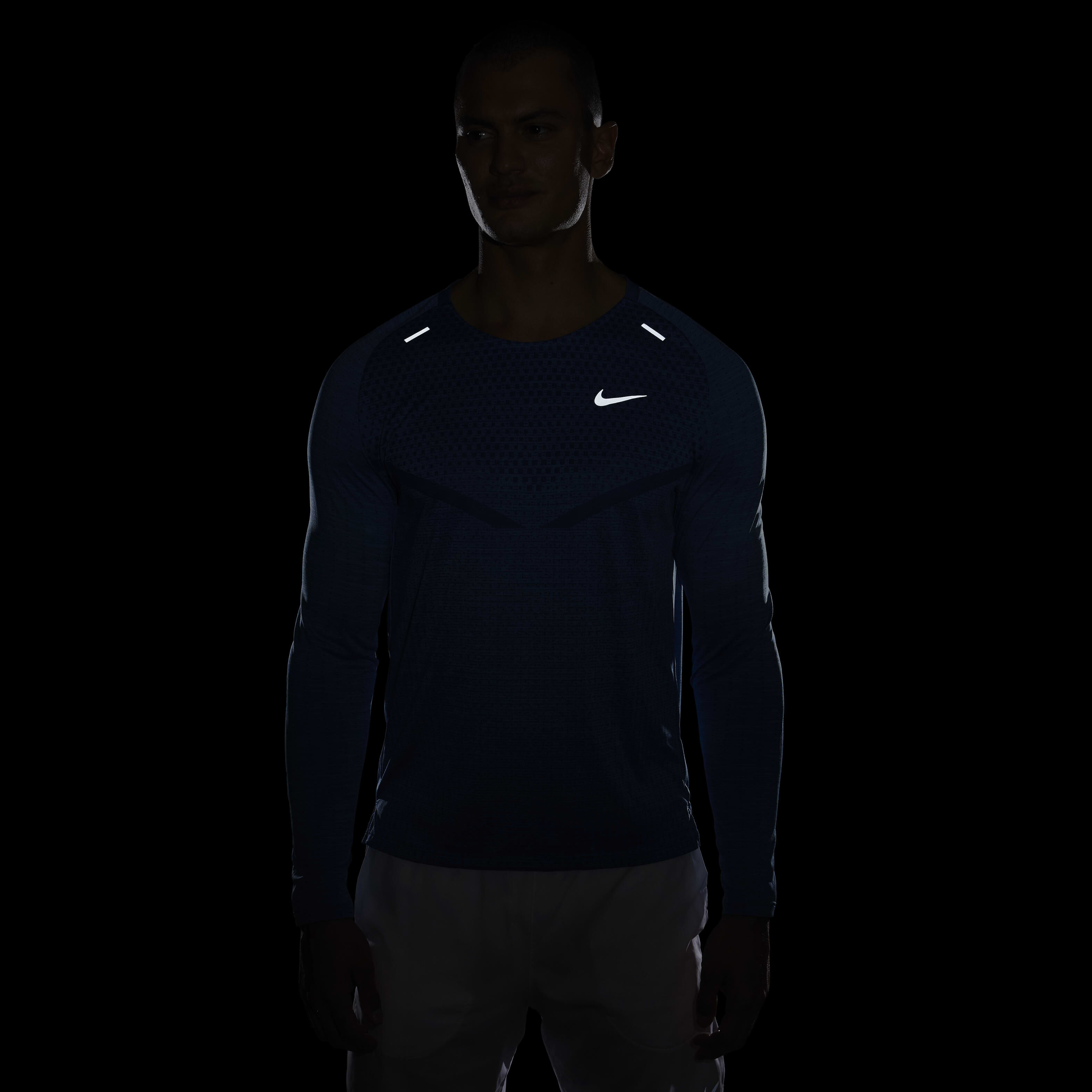 نايكي دراي-فت اي دي في تك-نت الترا image number 7