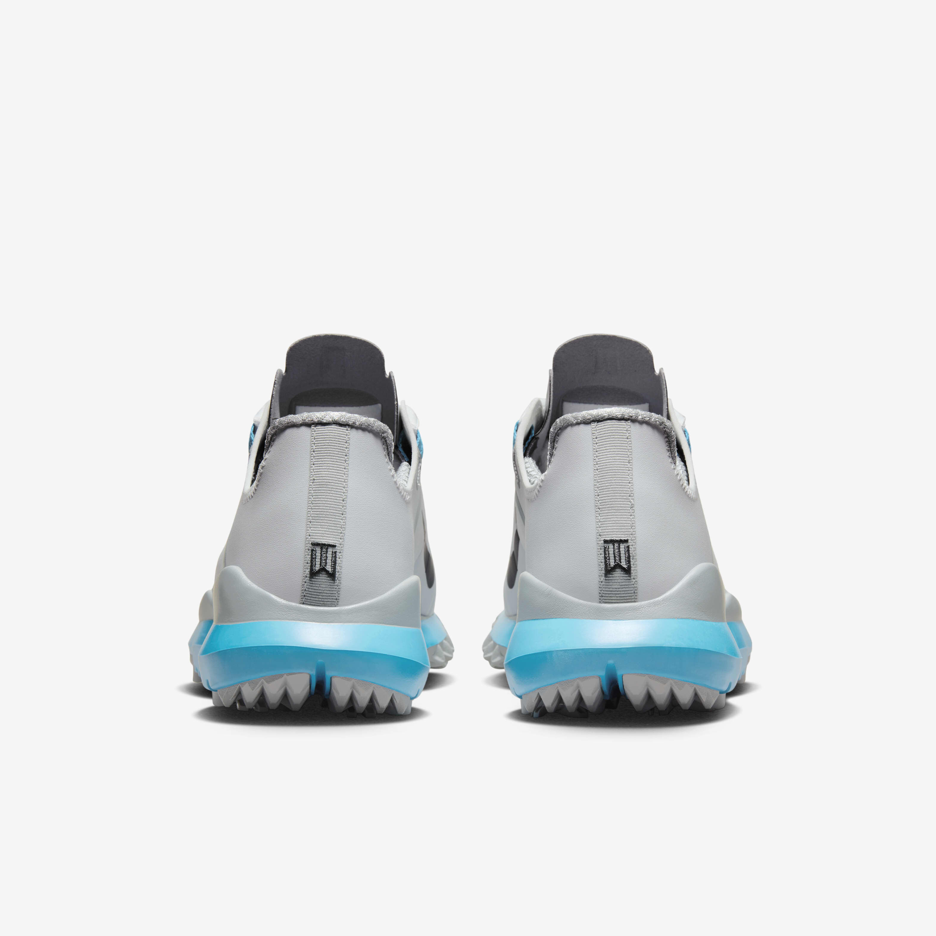 Buy Tiger Woods 13 Men s Golf Shoes Nike Saudi Official