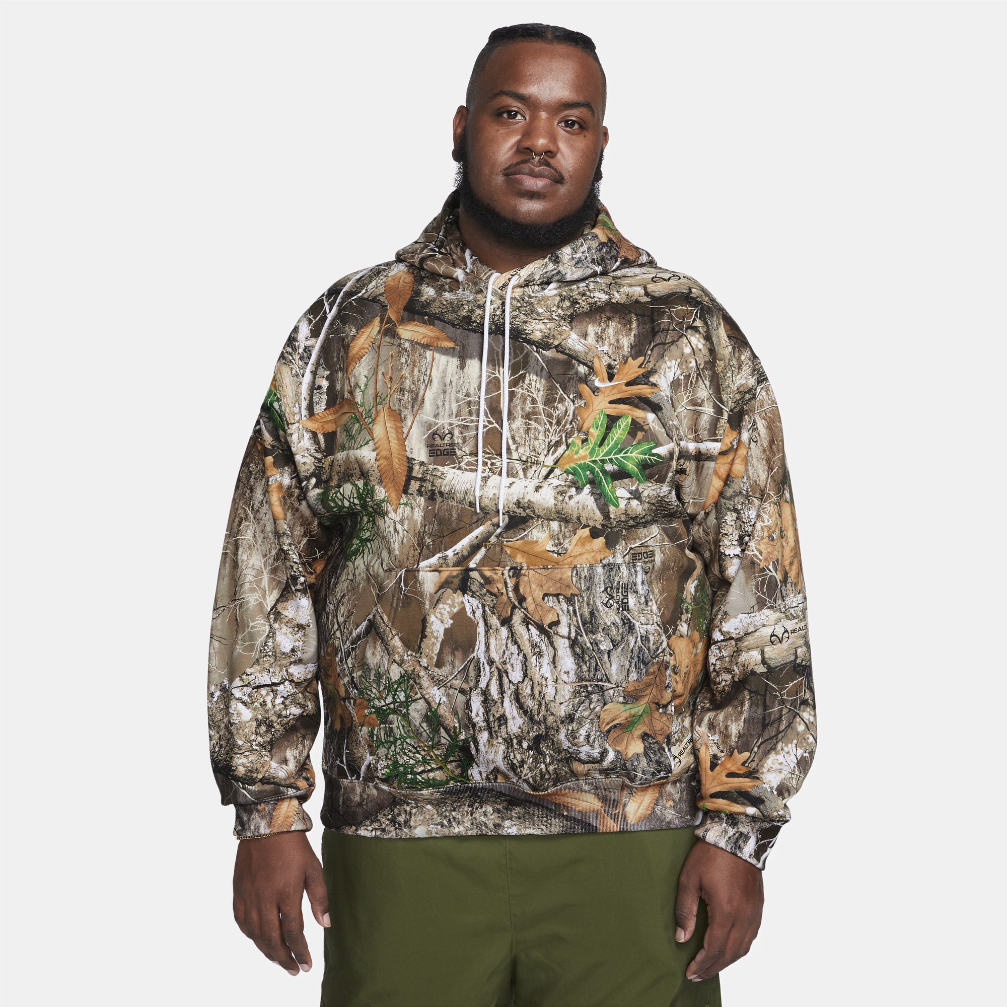Shop SB Fleece RealTree All Over Print Hoodie Nike KSA