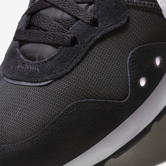 نايكي فينشر رانر image number 6 نايكي فينشر رانر image number 6