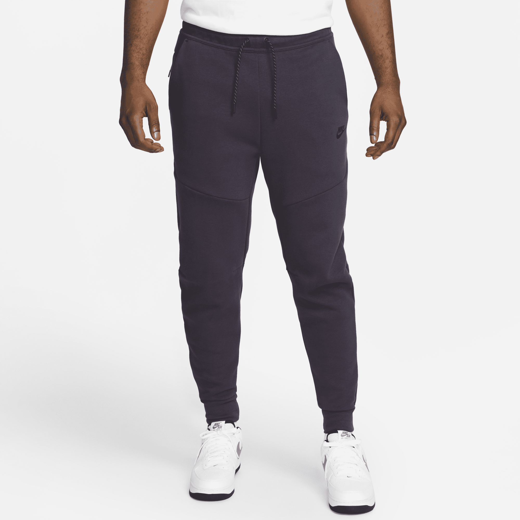 Nike tech fleece tapered fit joggers hot sale