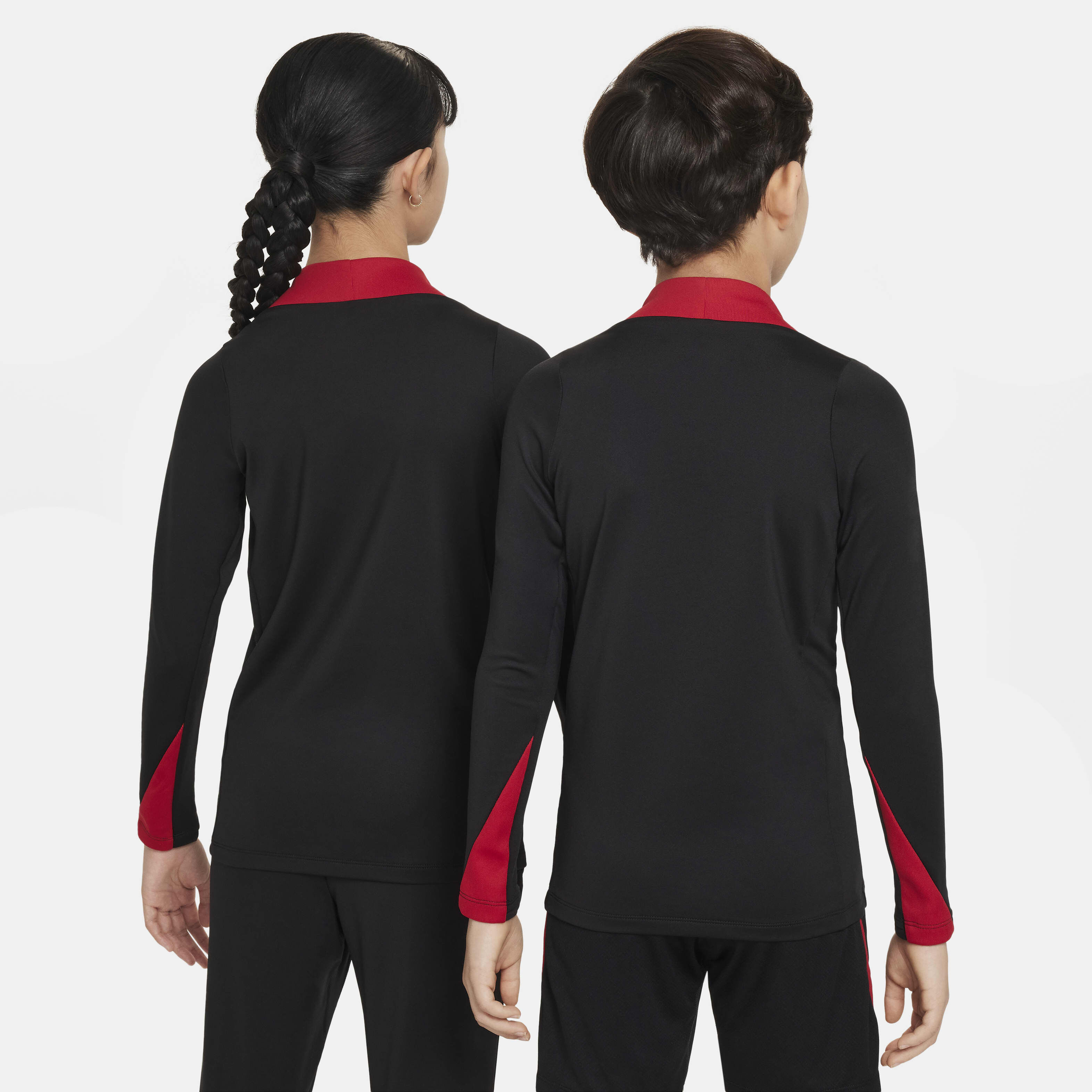 ليفربول سترايك image number 1