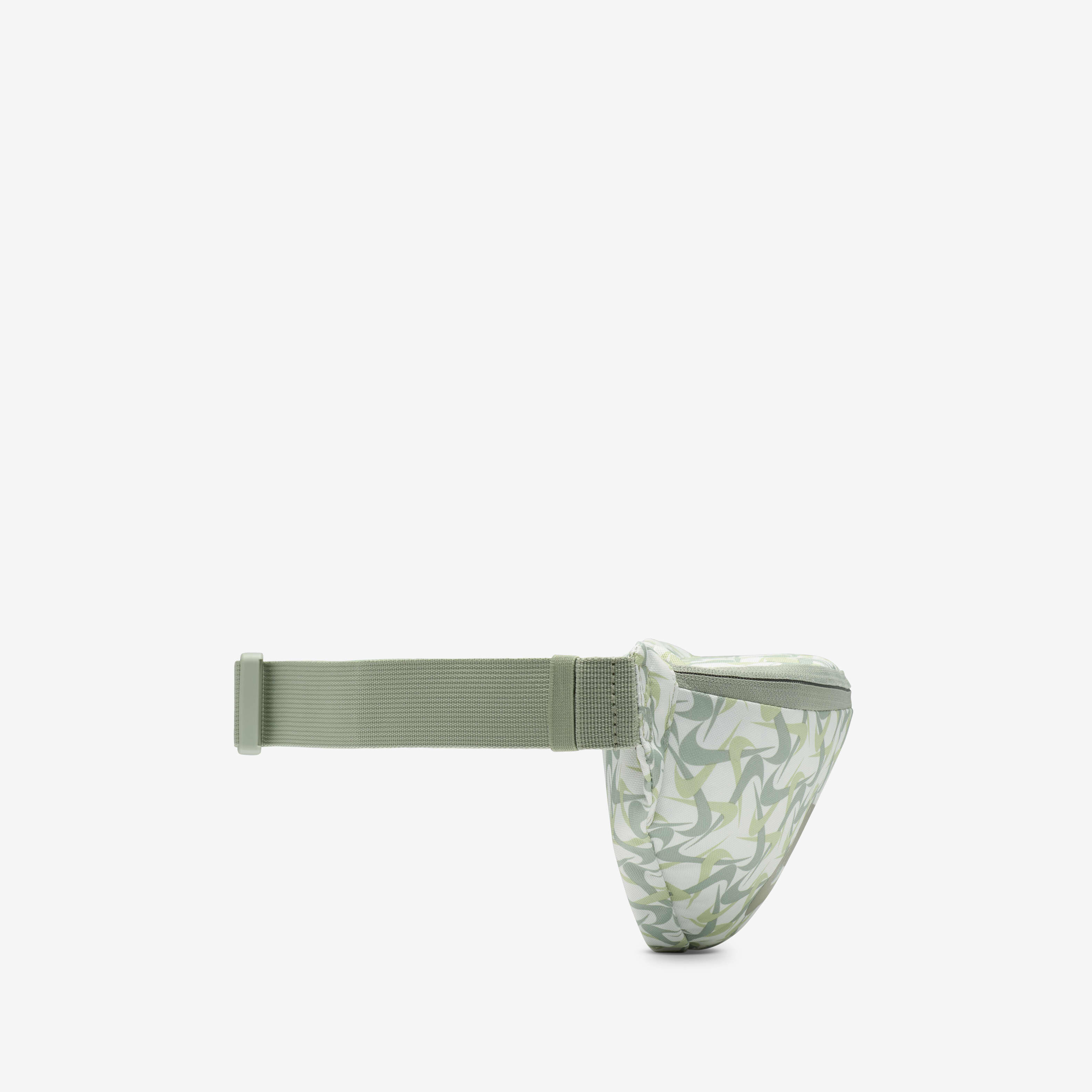 نايكي هيرتج image number 2