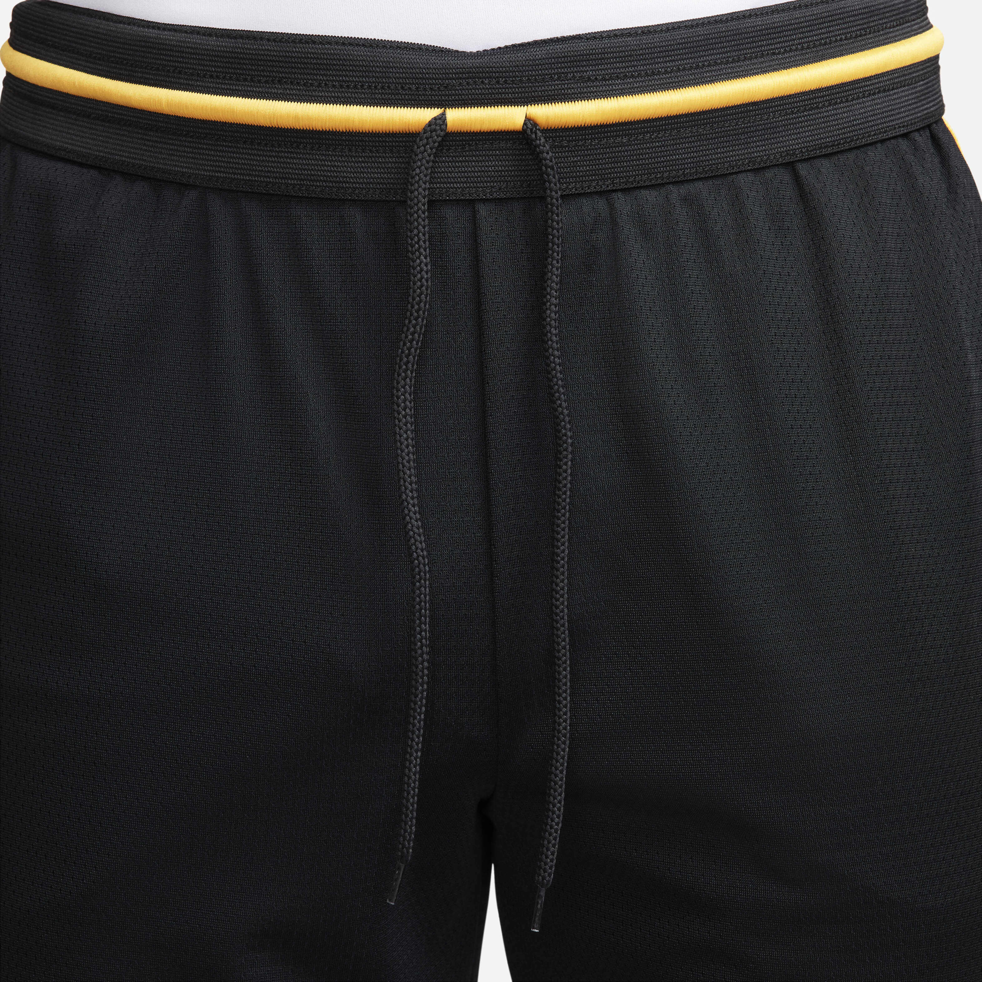 Nike DNA image number 3