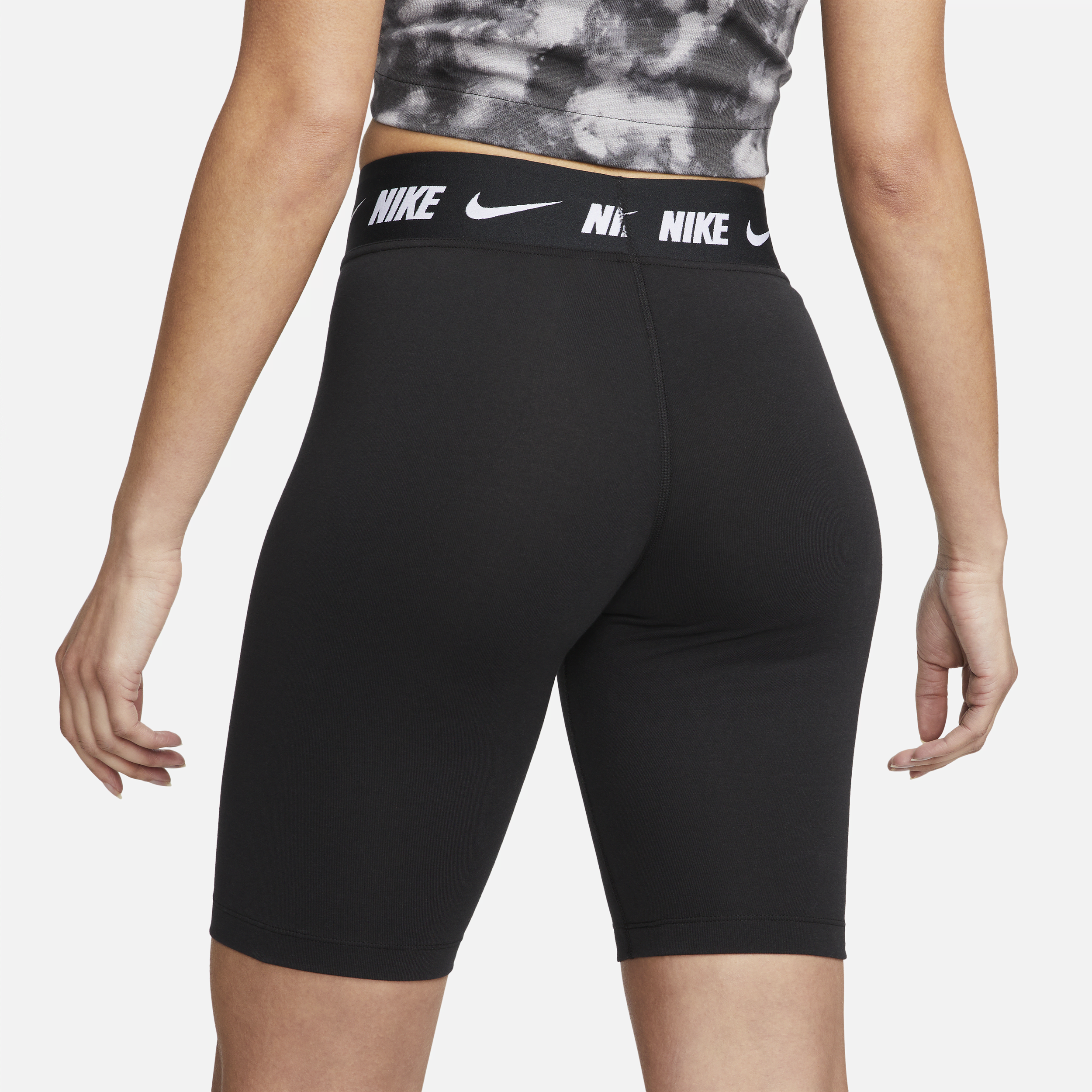 womens black nike biker shorts