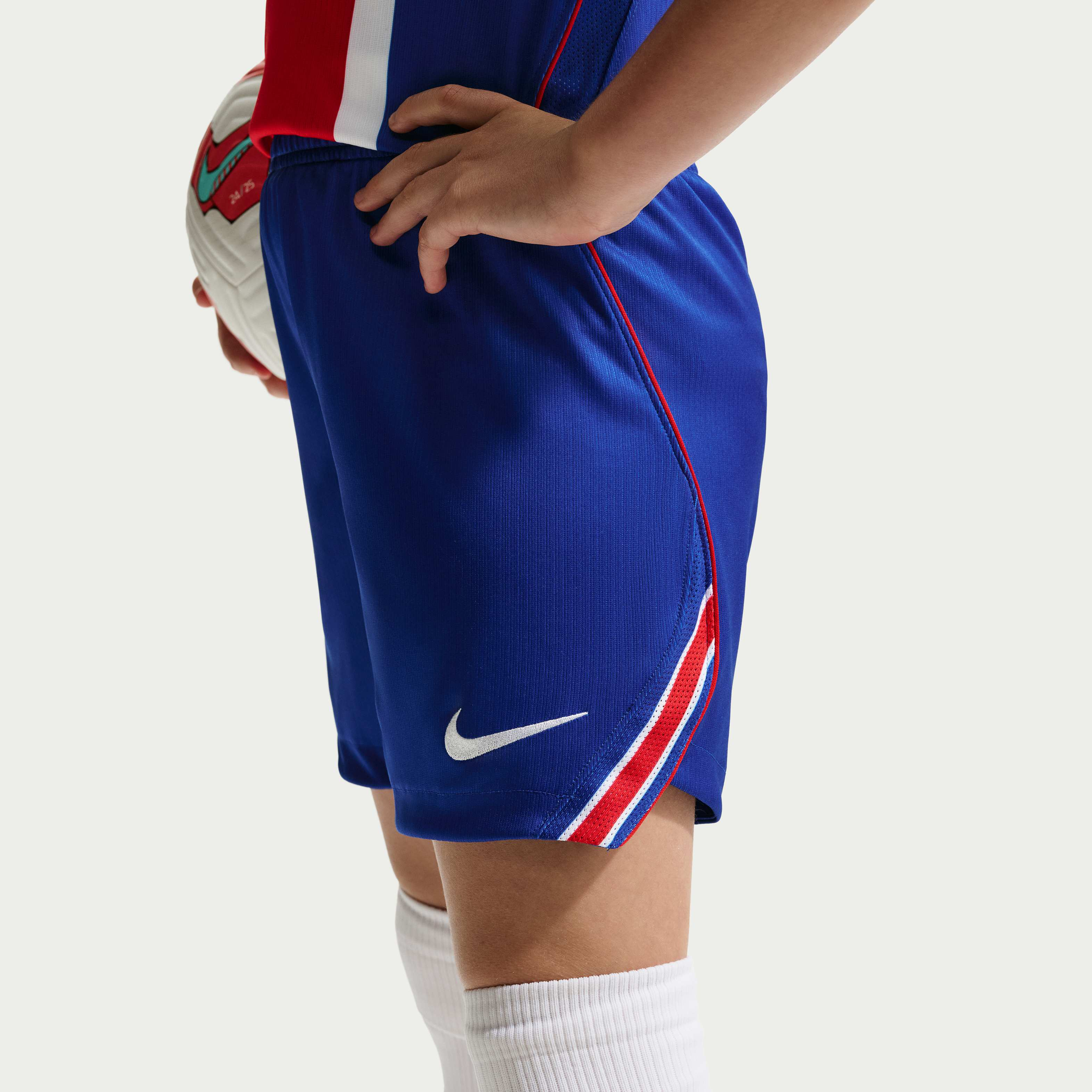 Paris Saint-Germain 2026/27 Stadium Home image number 4
