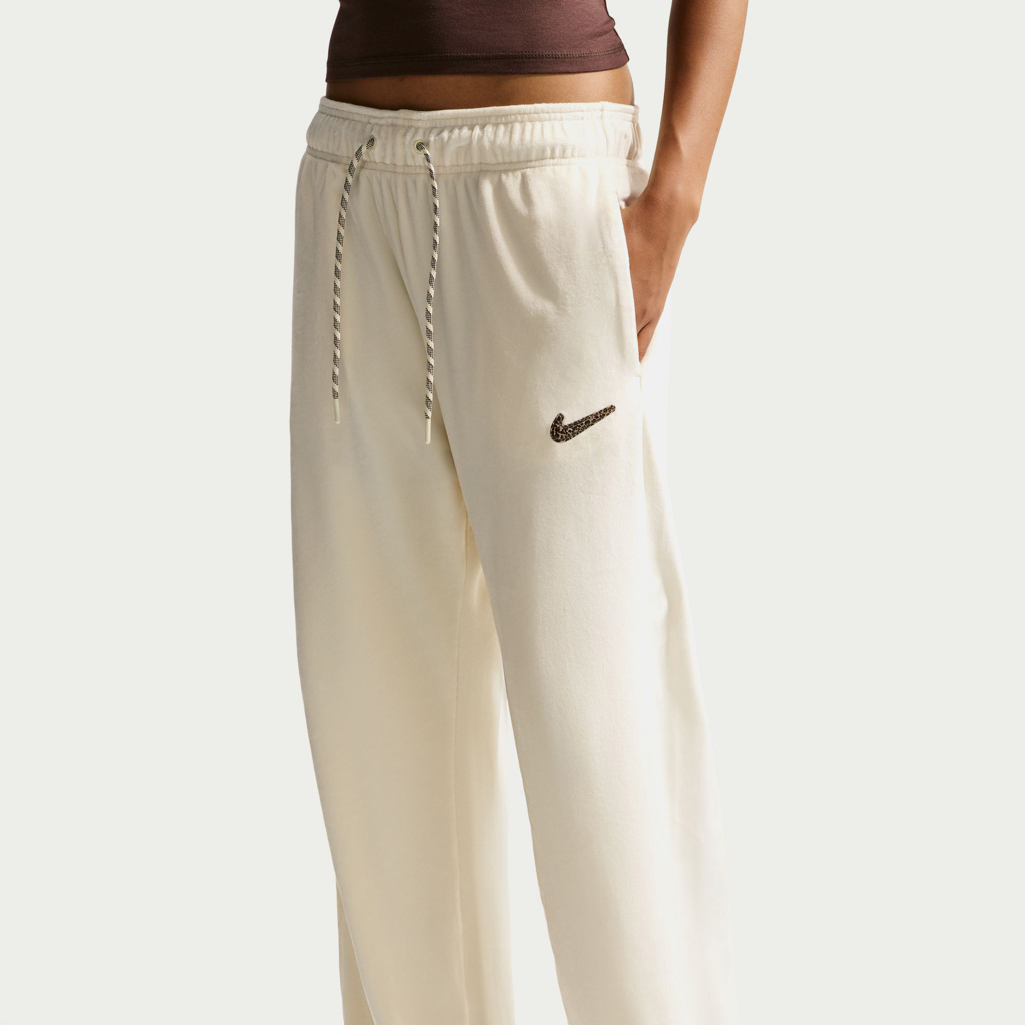 Nike Sportswear image number 2