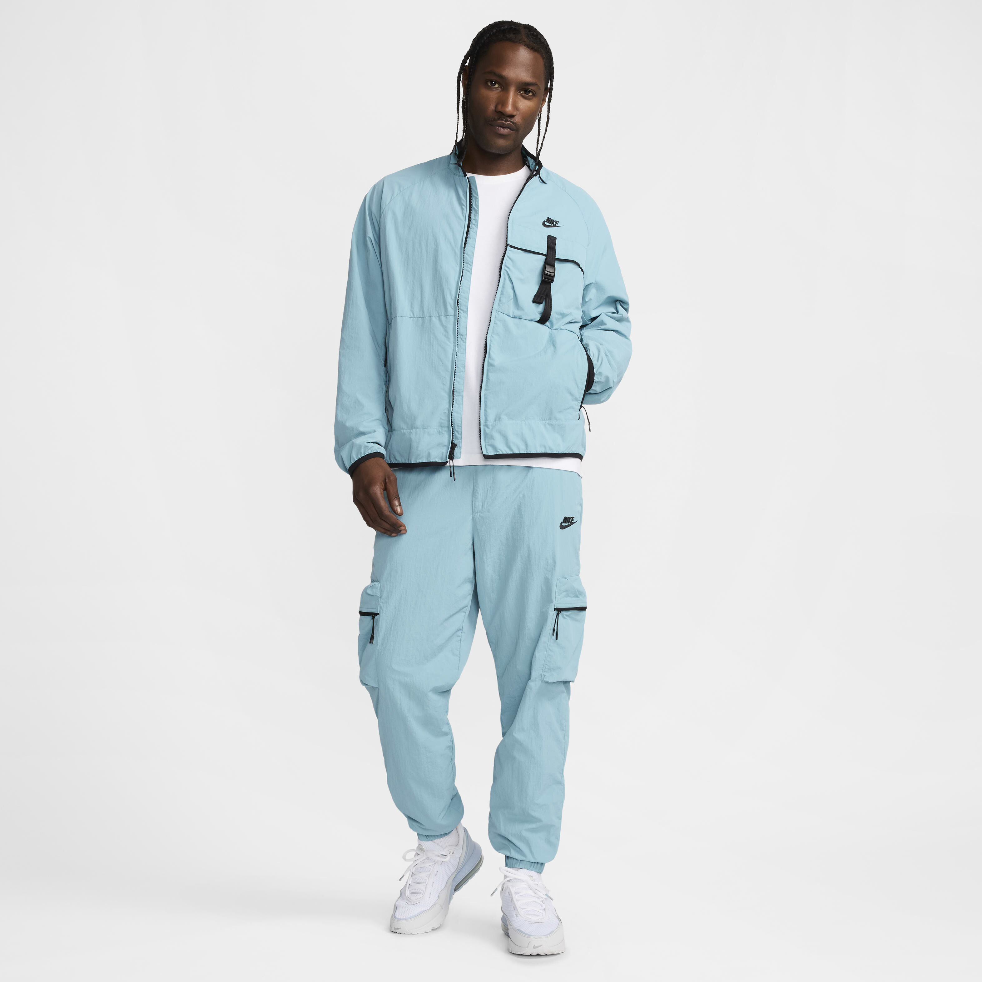 Nike Climafit ライトブルー　ナイロンジャケット　テック系 Nike Climafit ライトブルー ナイロンジャケット テック系 Nike