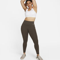 Nike Universa