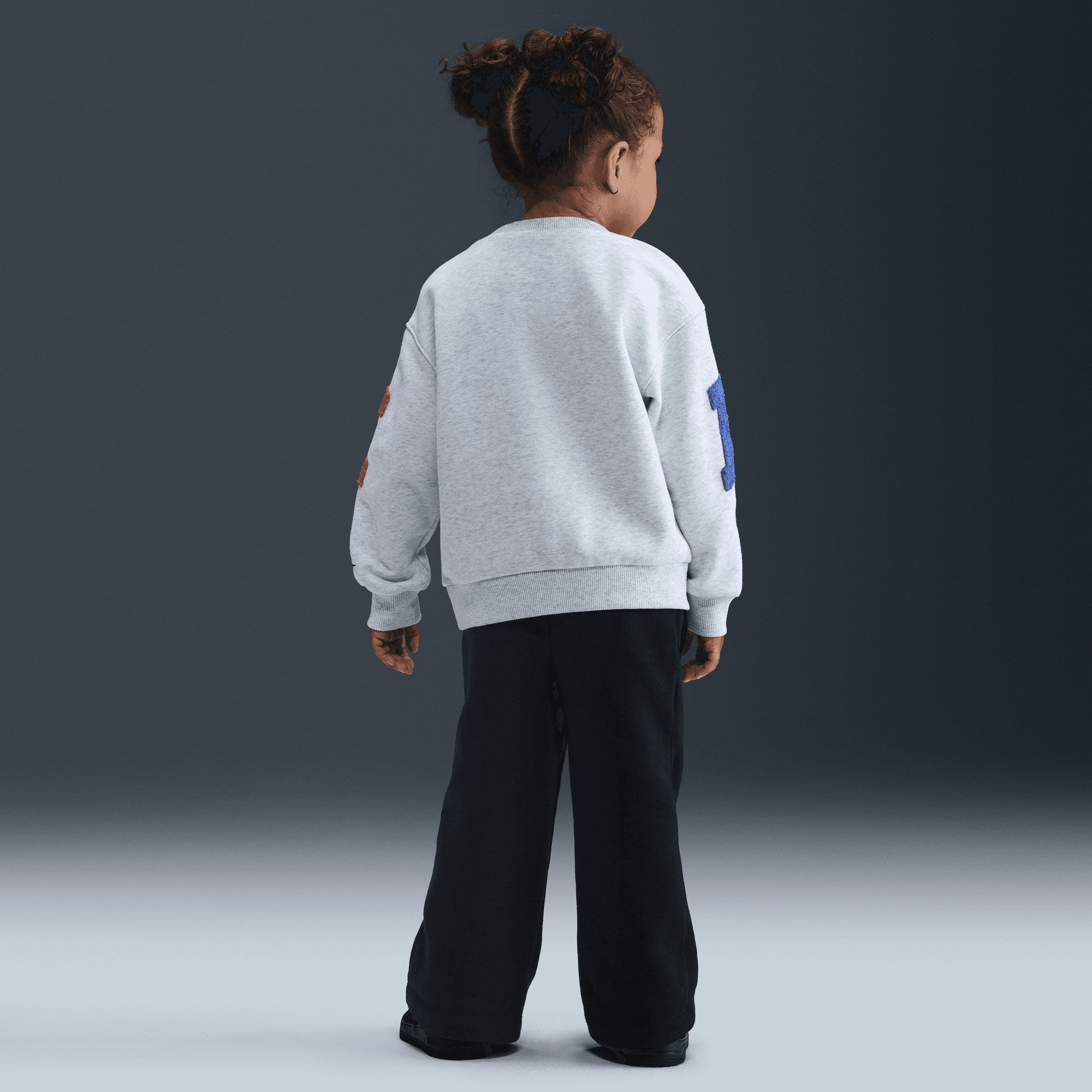 Nike Club image number 1