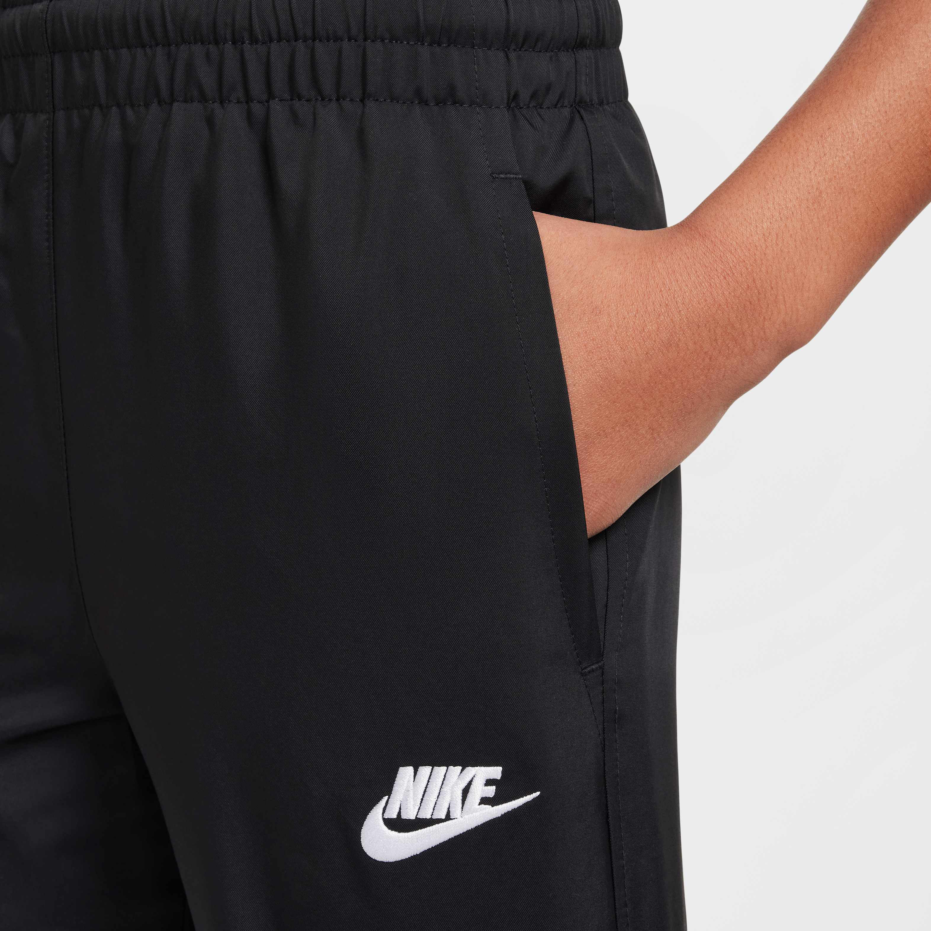 Nike Sportswear Club image number 3