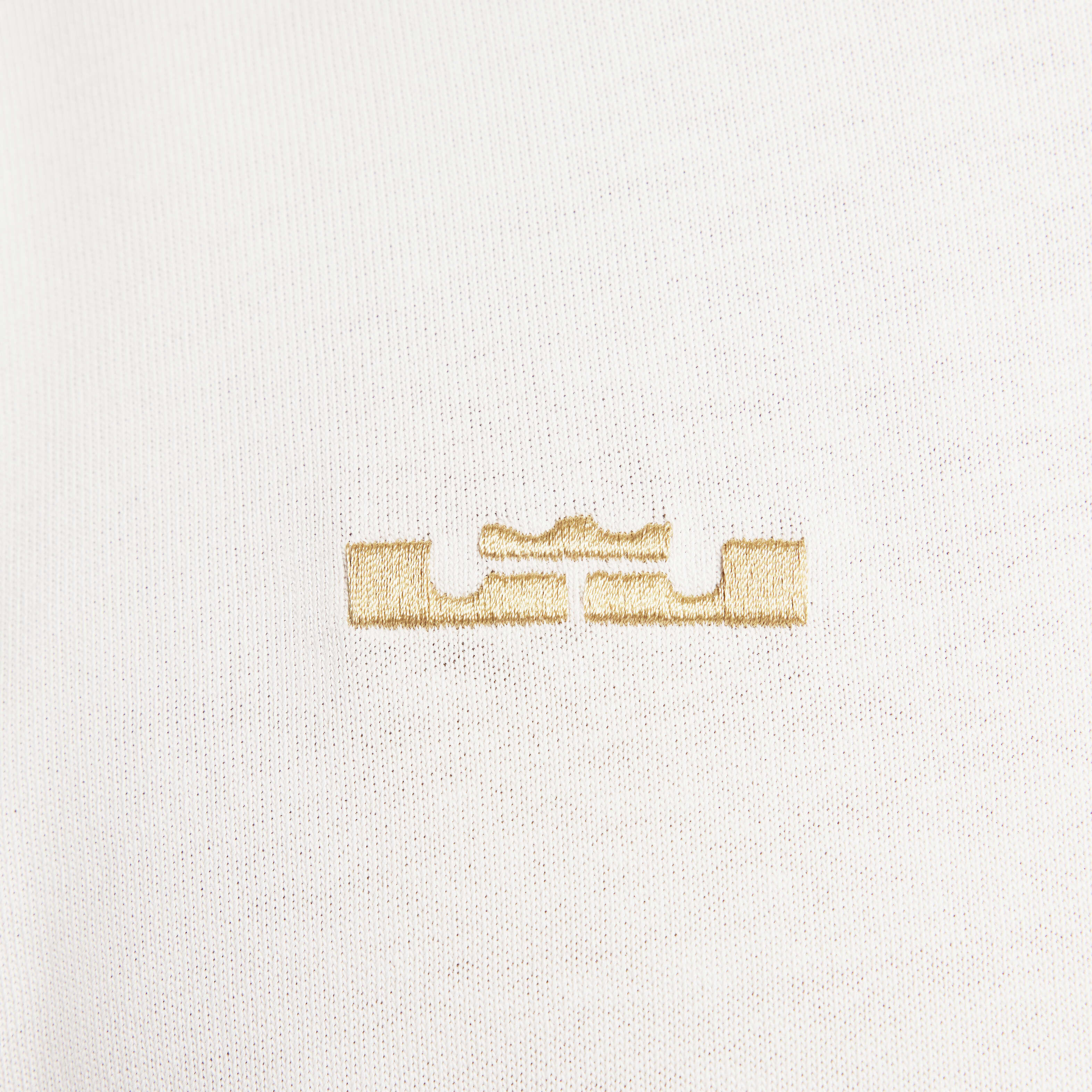 ليبرون x ليفربول FC image number 3