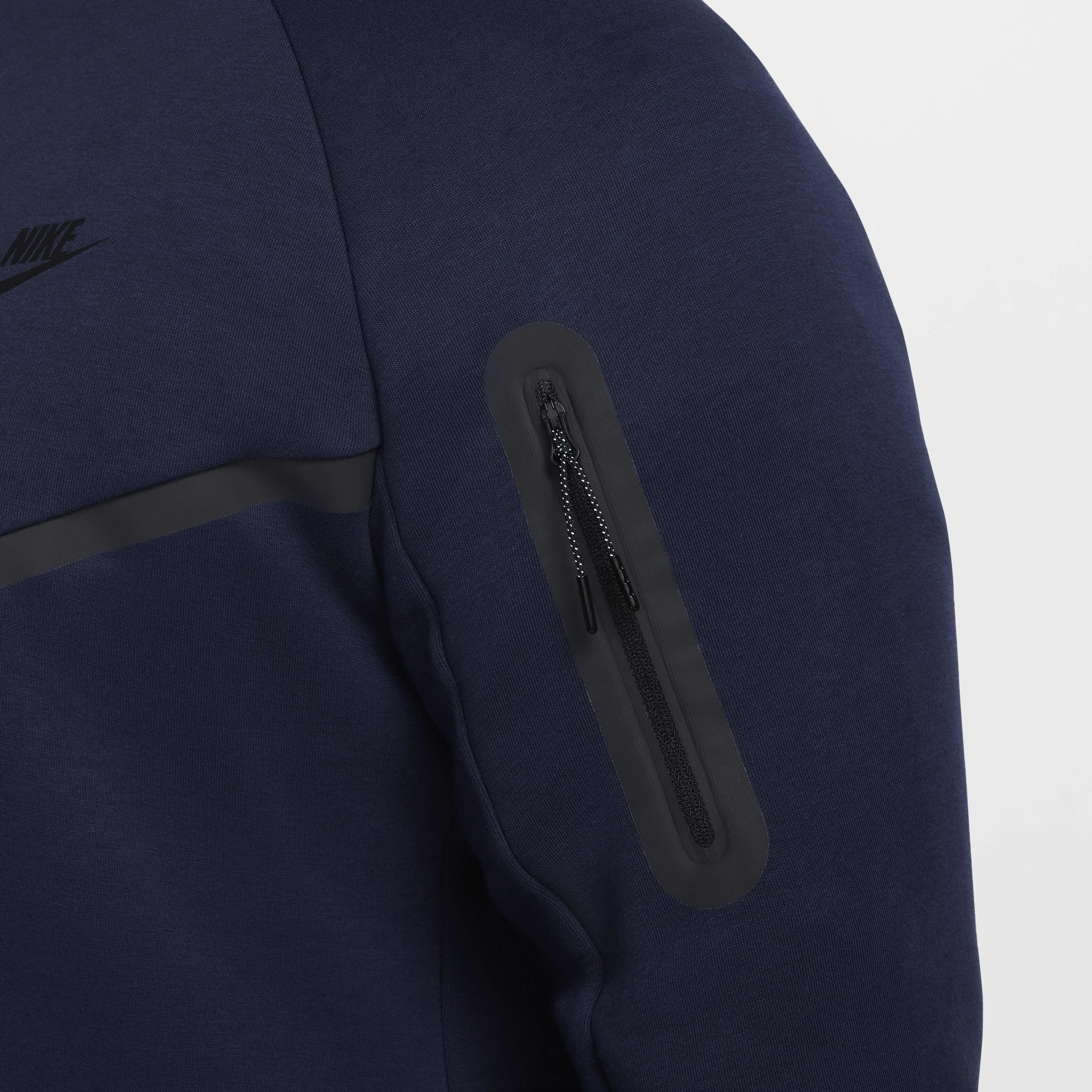 Nike Tech image number 17