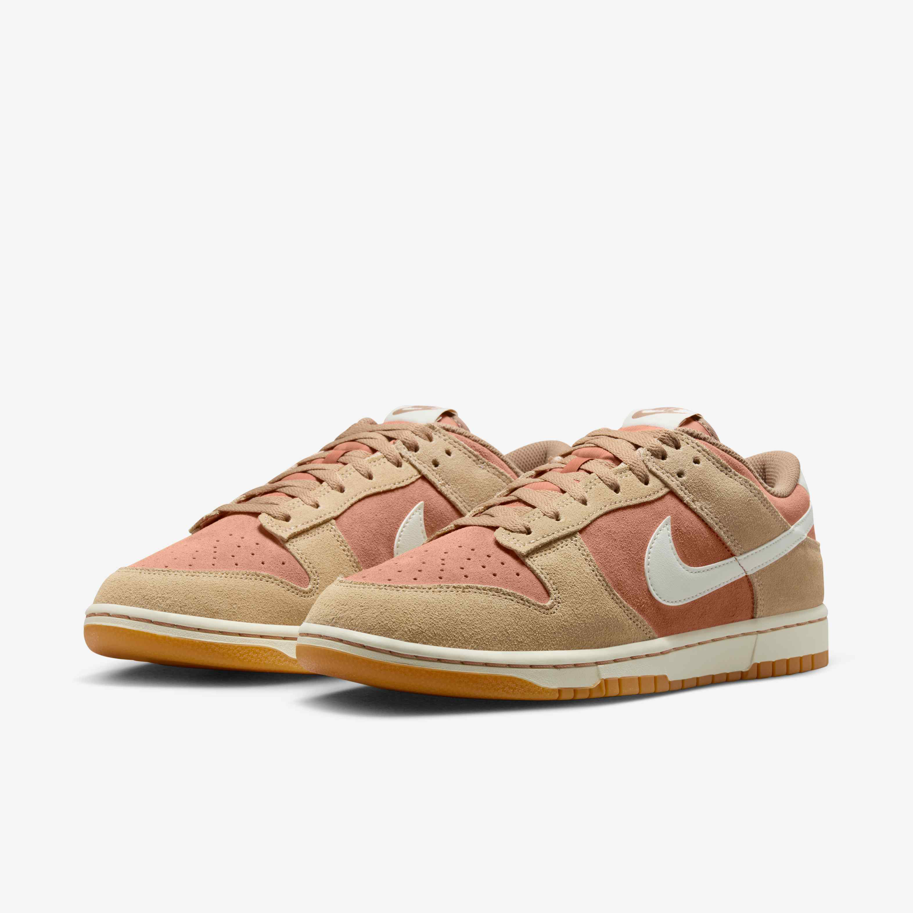 Nike Dunk Low Retro SE image number 4