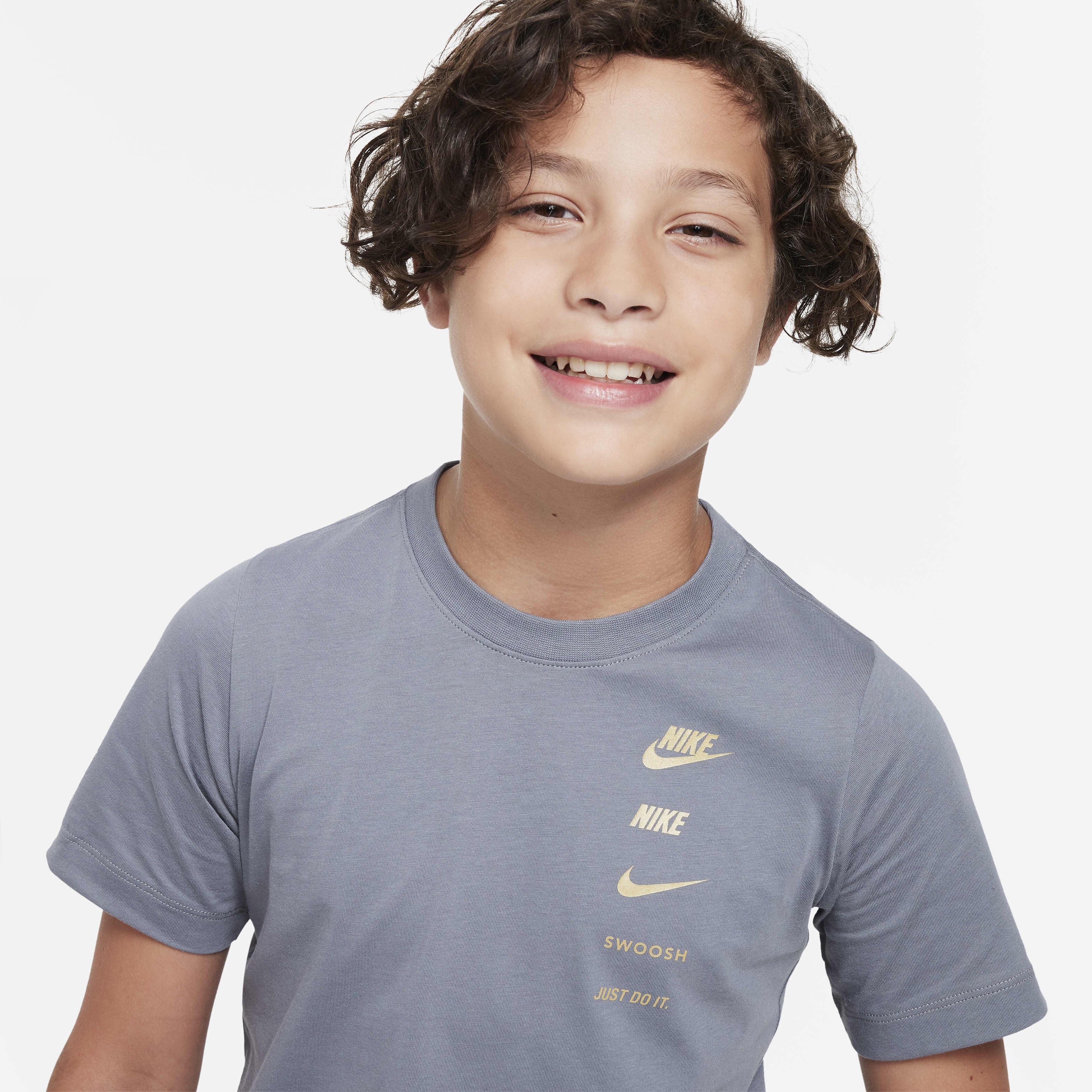 نايكي سبورتسوير image number 2