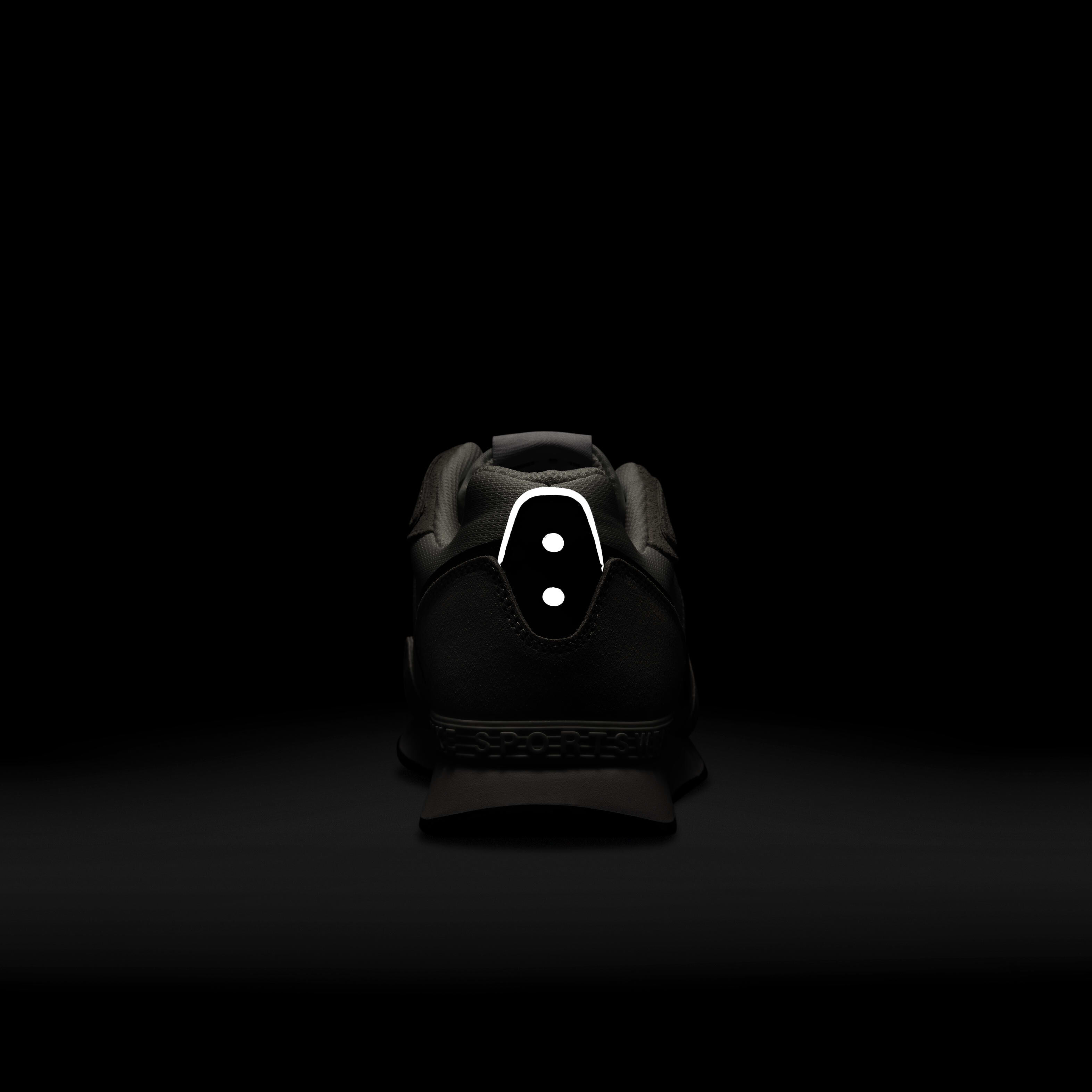 Nike Venture Runner image number 9