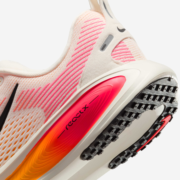 Nike Vomero 18 image number 7 Nike Vomero 18 image number 7