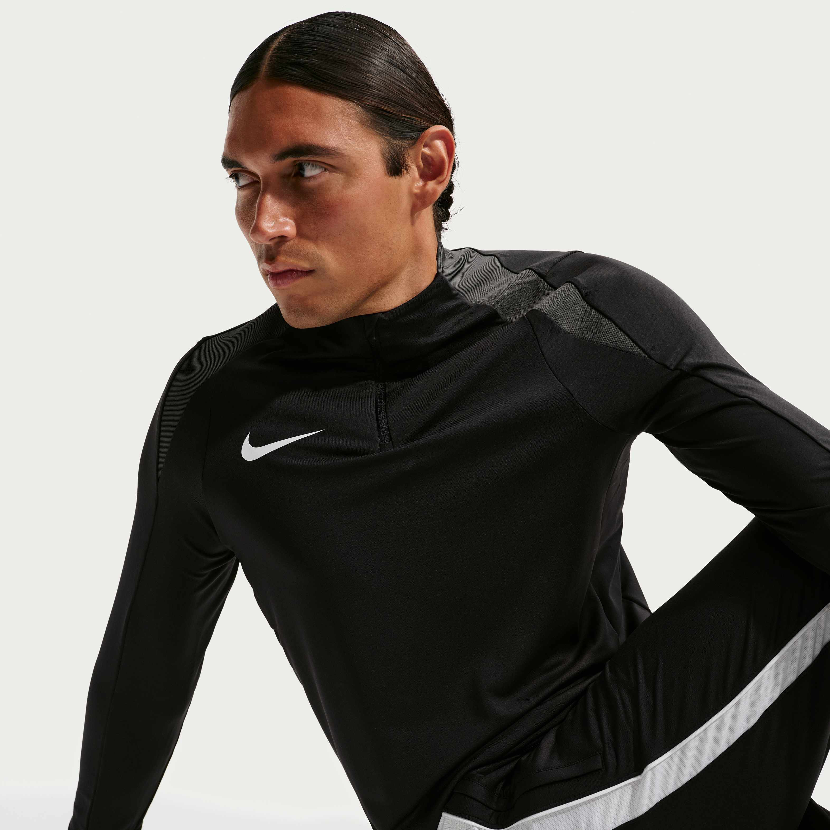 Nike Strike image number 2
