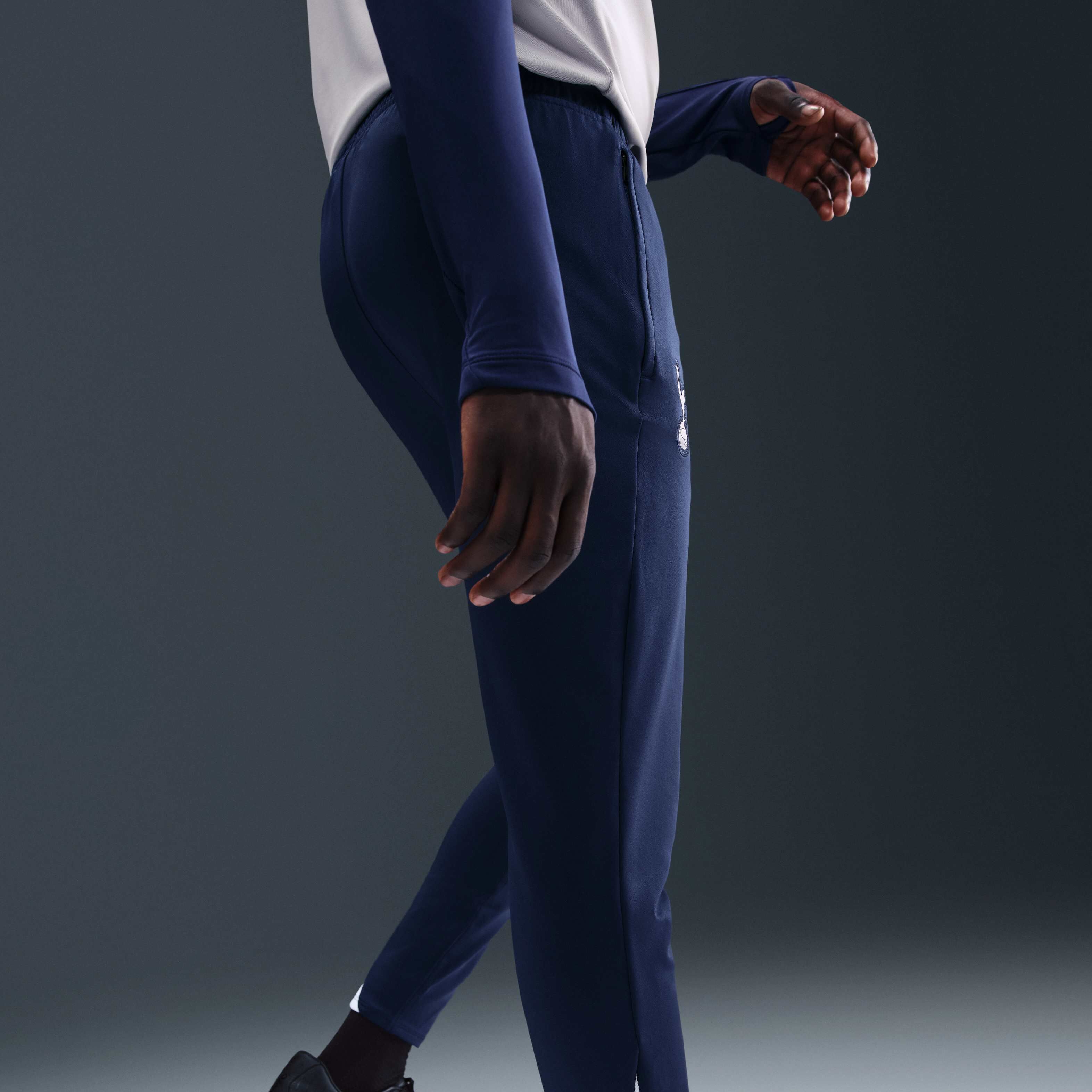 توتنهام هوتسبير سترايك image number 2