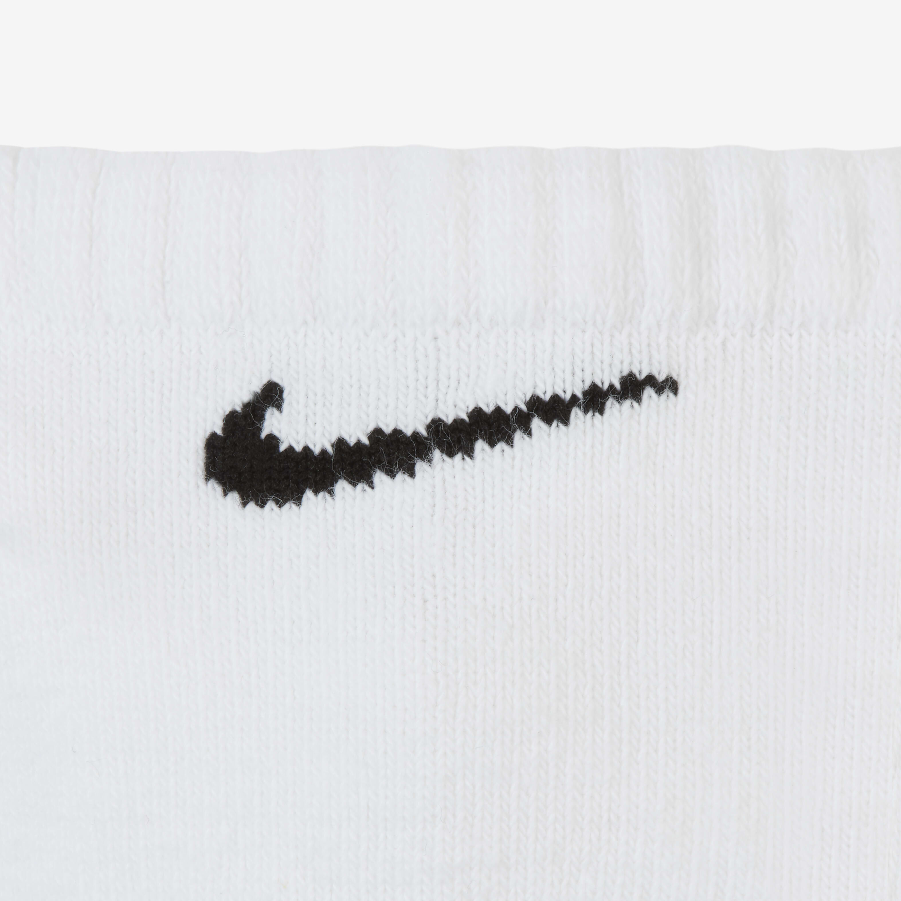 Nike Everyday Cushioned image number 3