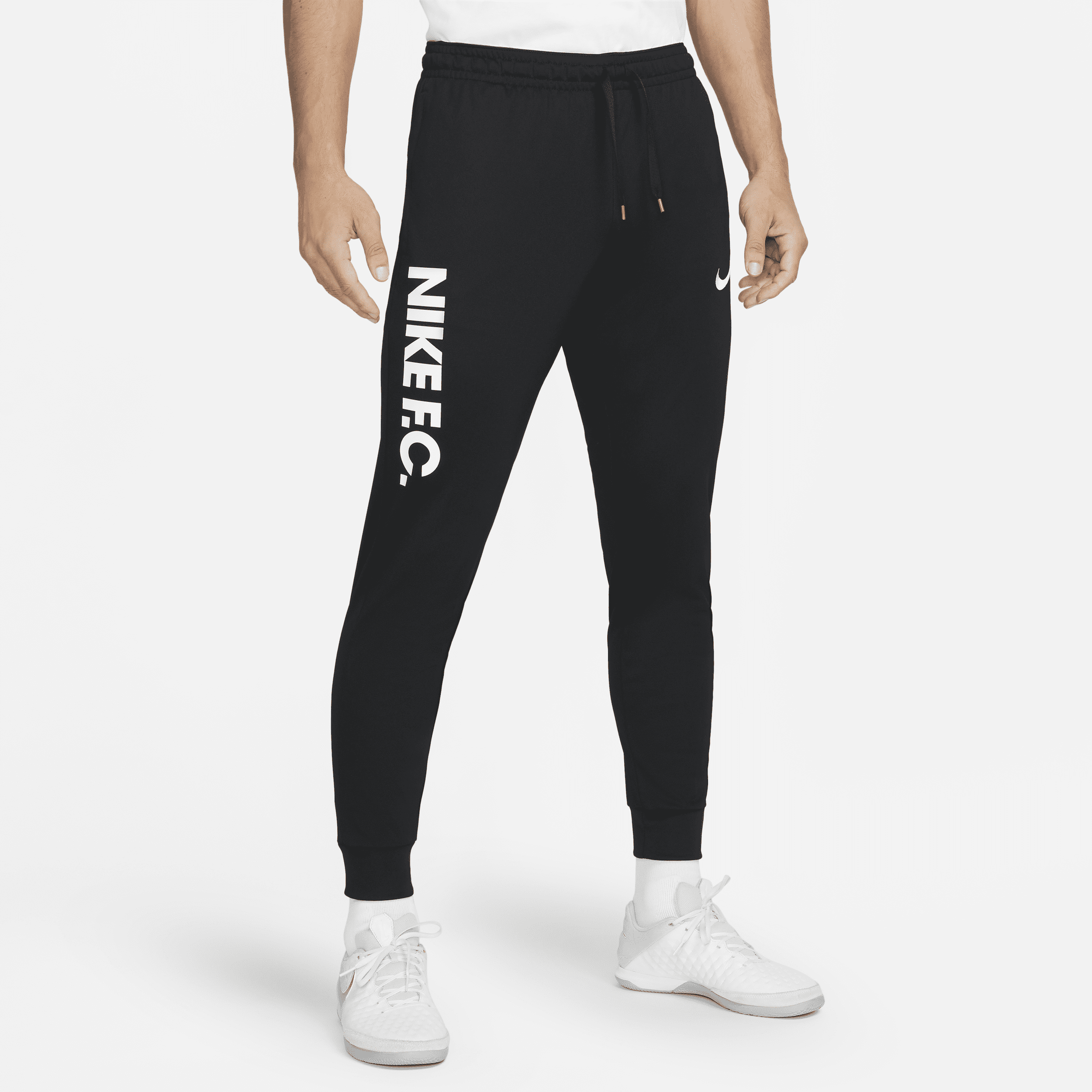 Nike academy 16 tech knit training pants hotsell pocketed