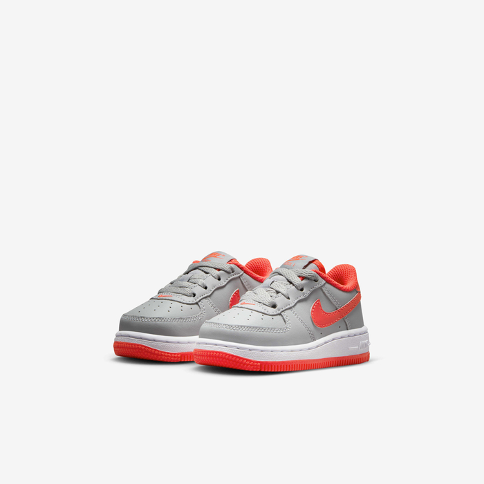 Nike Force 1 image number 4 Nike Force 1 image number 4