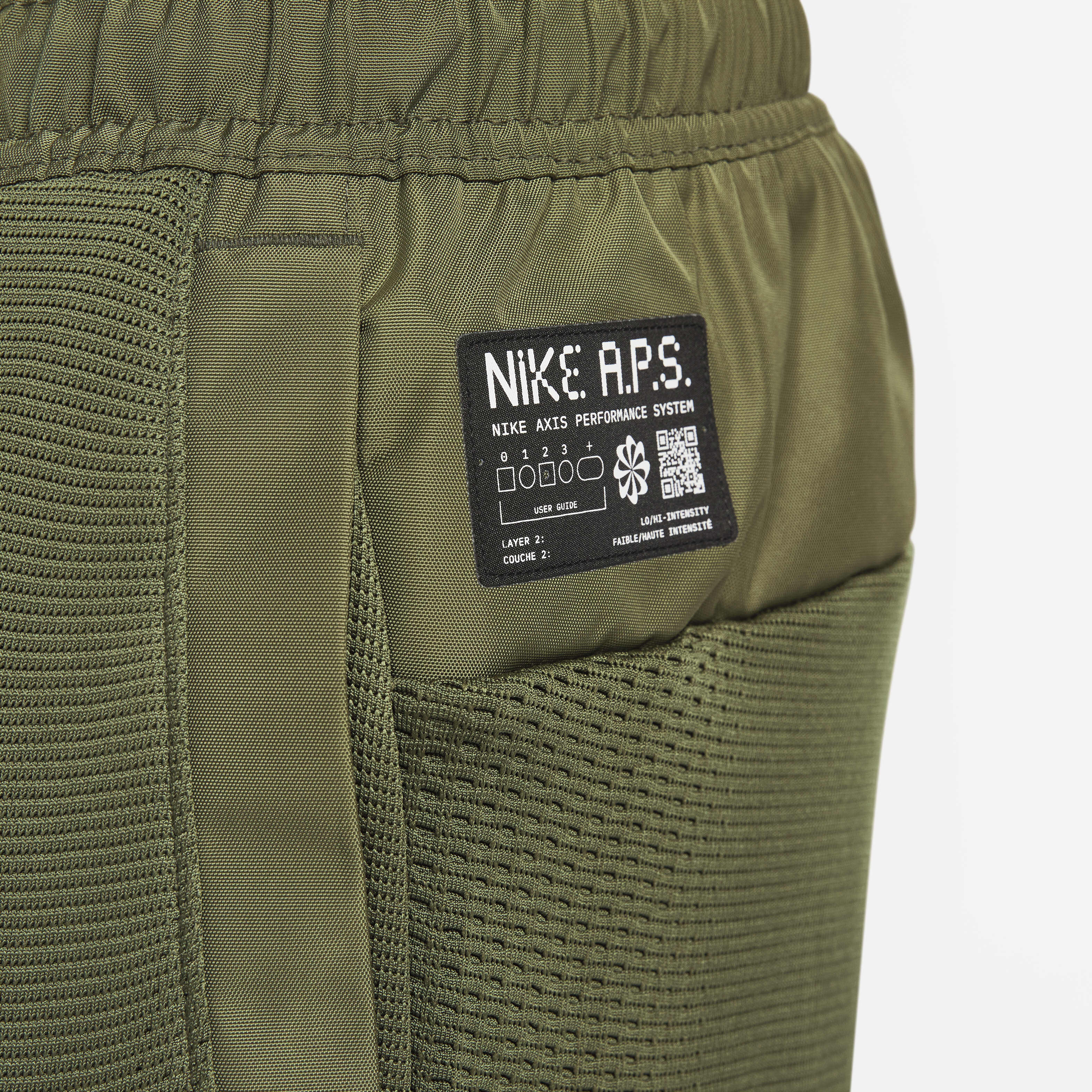 Nike therma fleece pants top