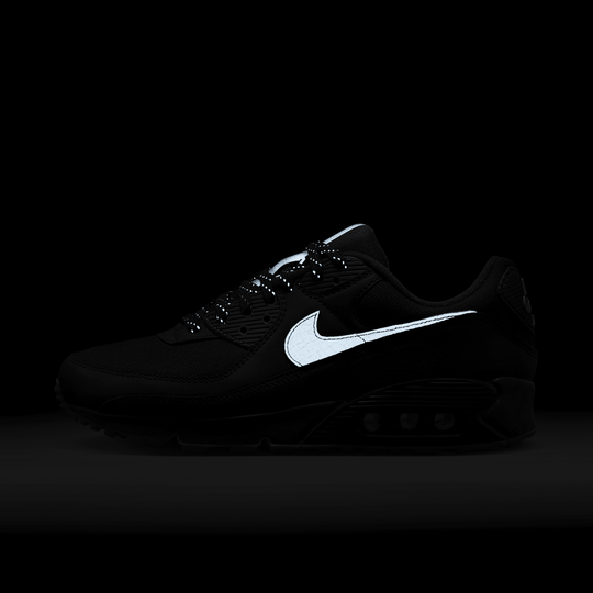 Air max 2025 triple black 90