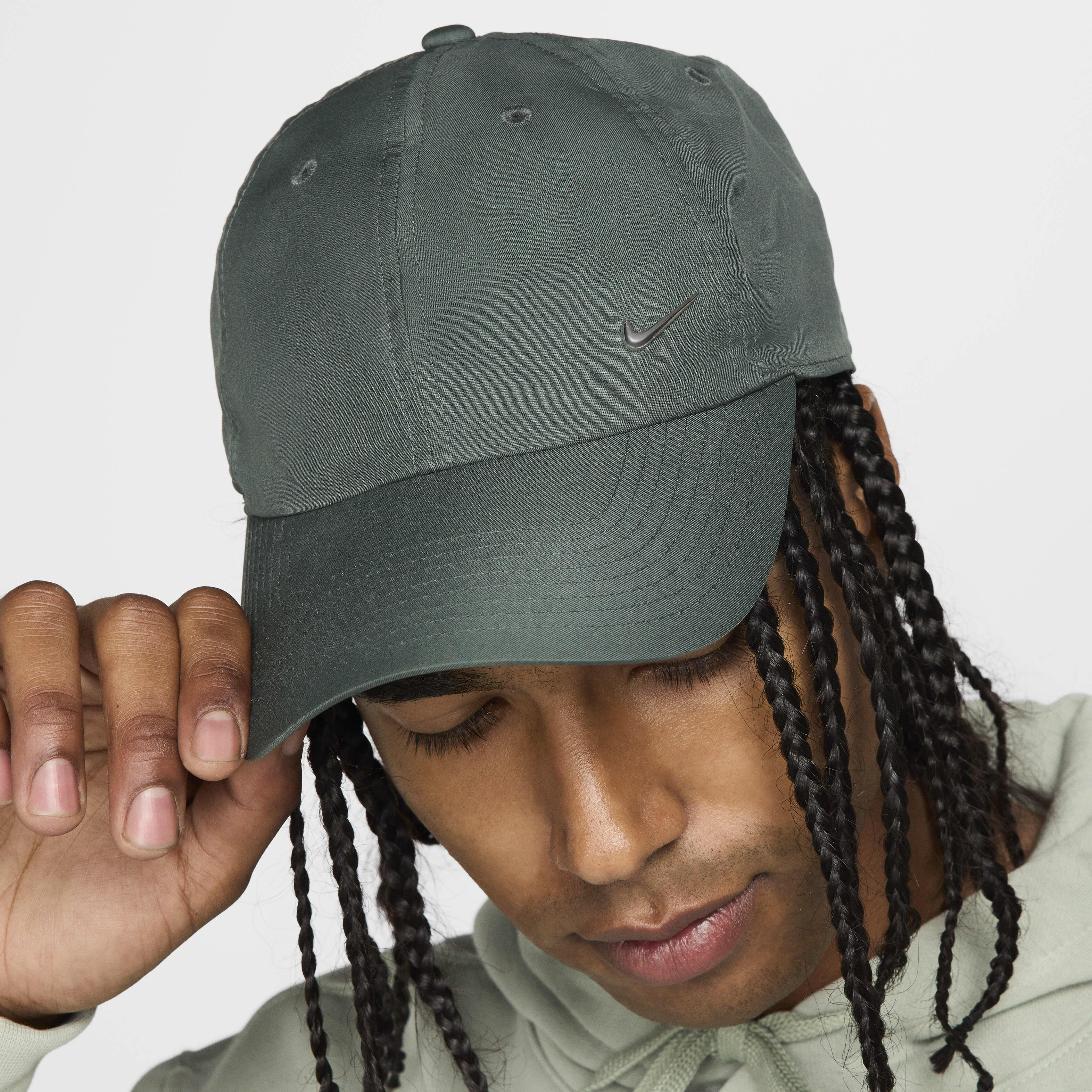 Nike h86 cap metal swoosh top