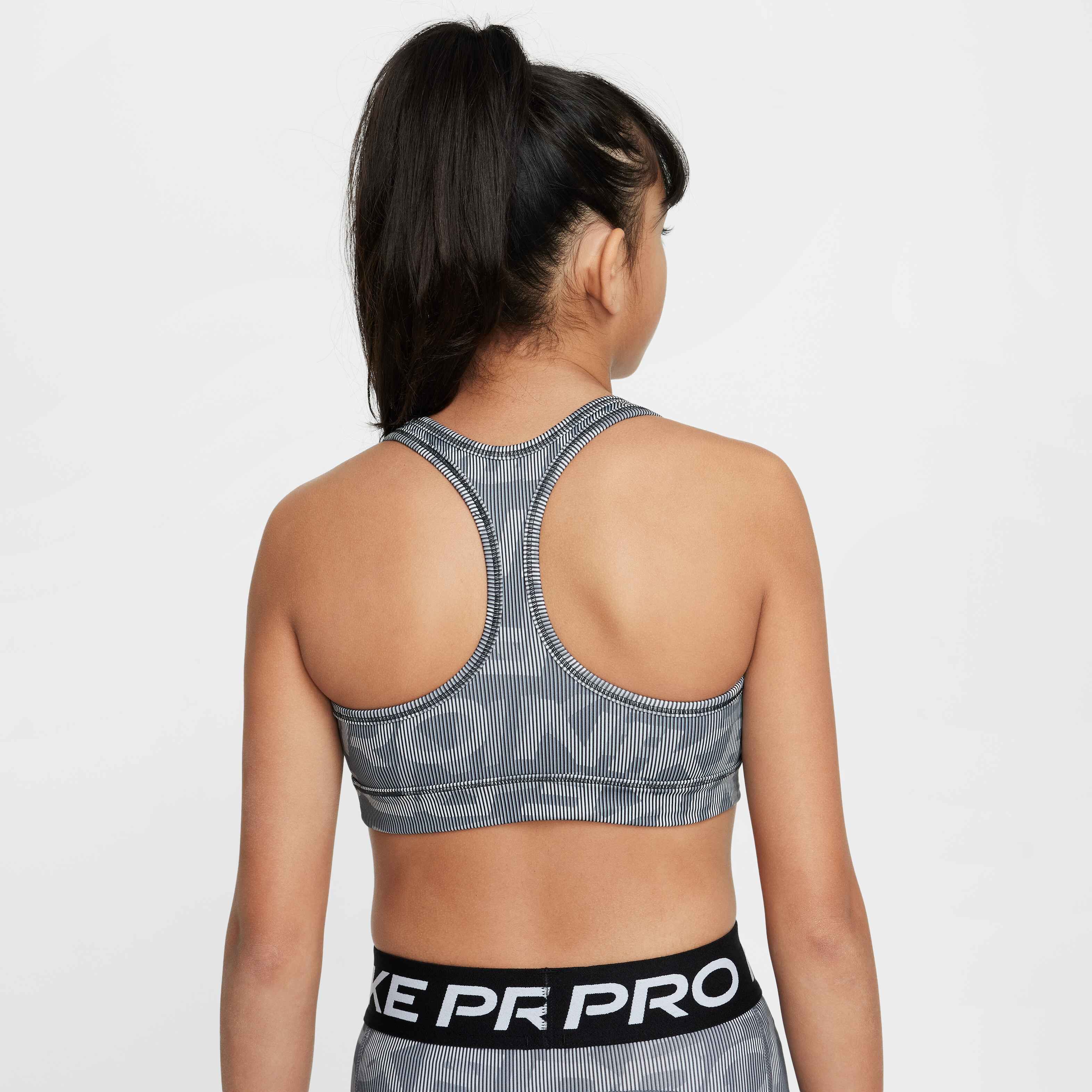 Nike Pro image number 1