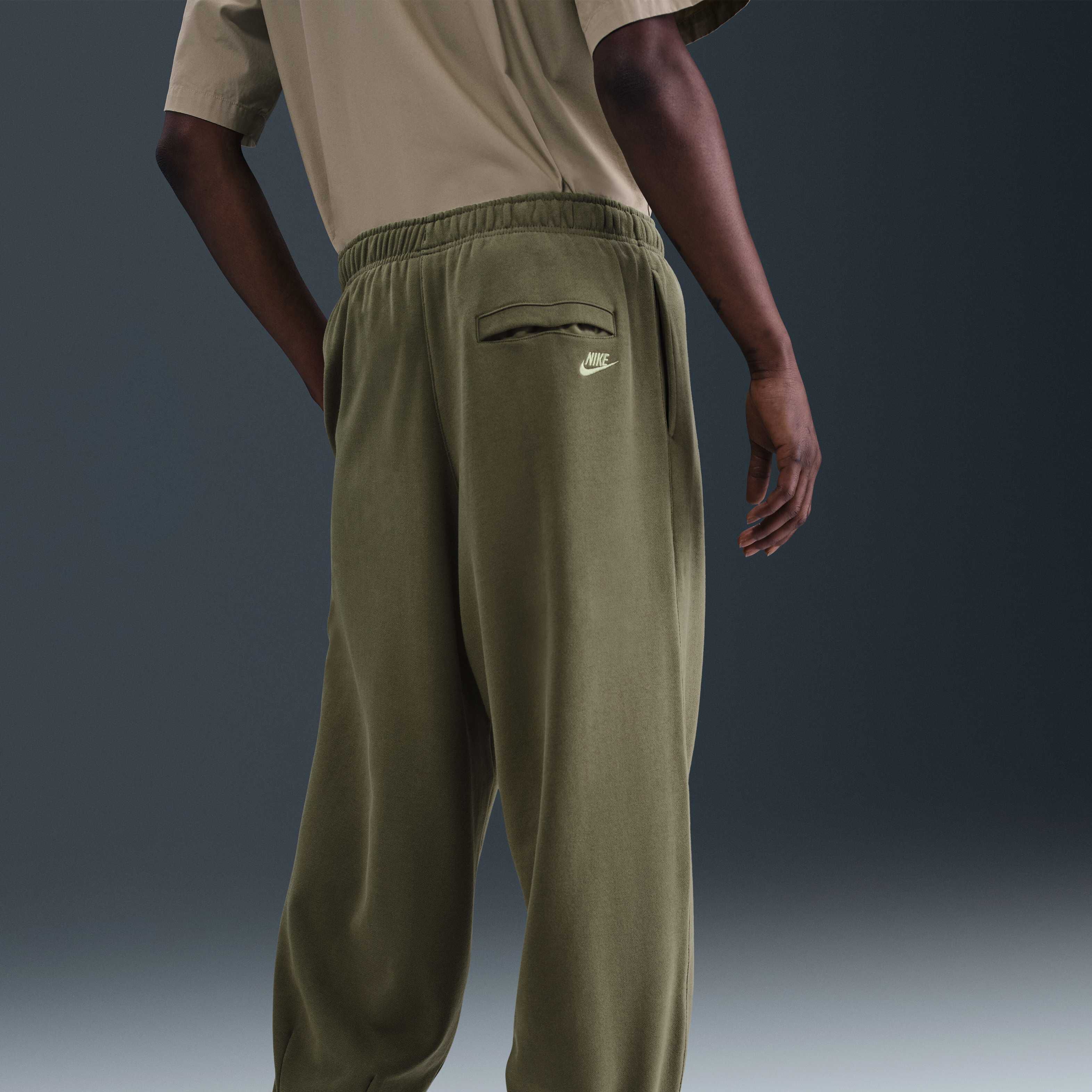 Nike Club image number 2