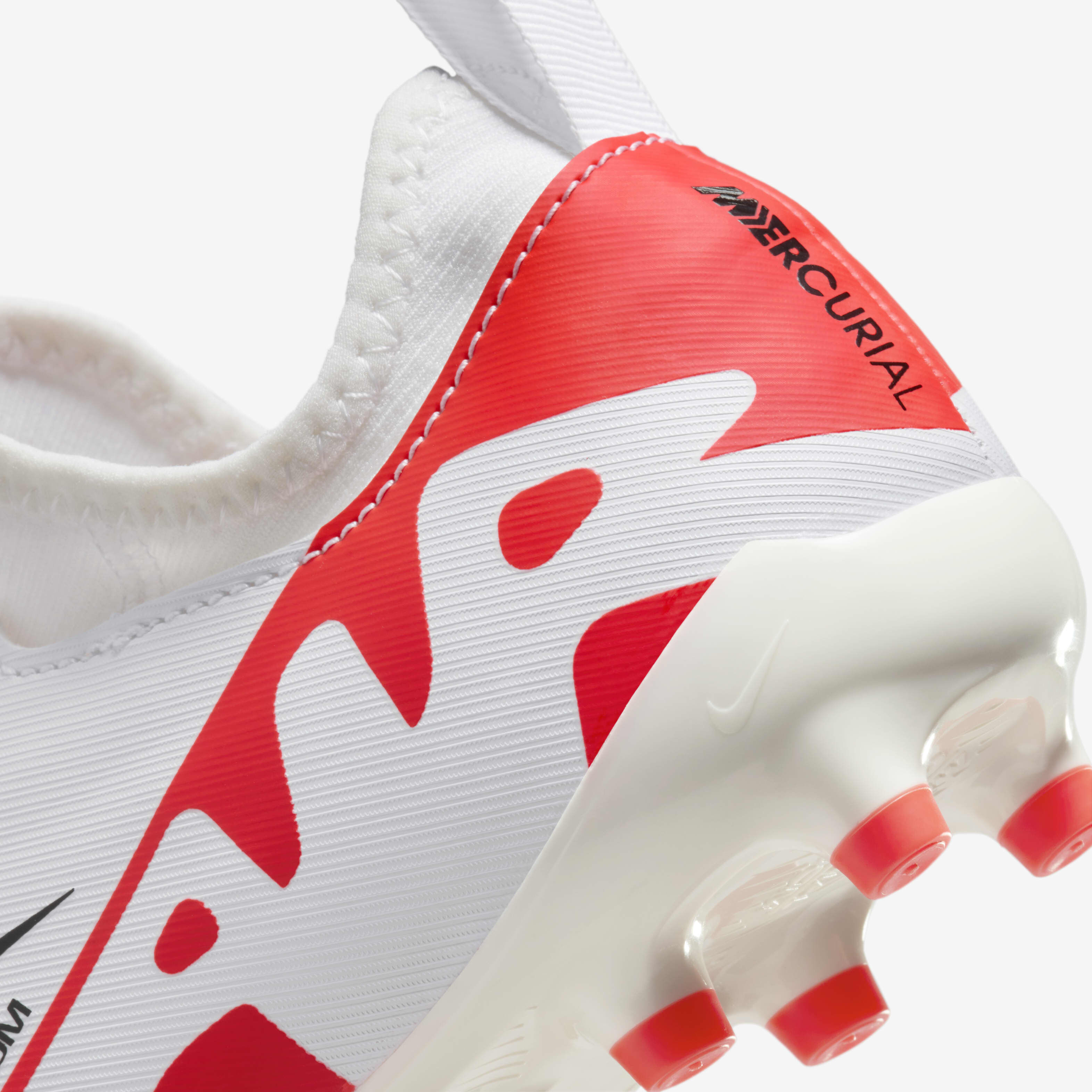 Nike Jr. Mercurial Vapor 15 Academy image number 8