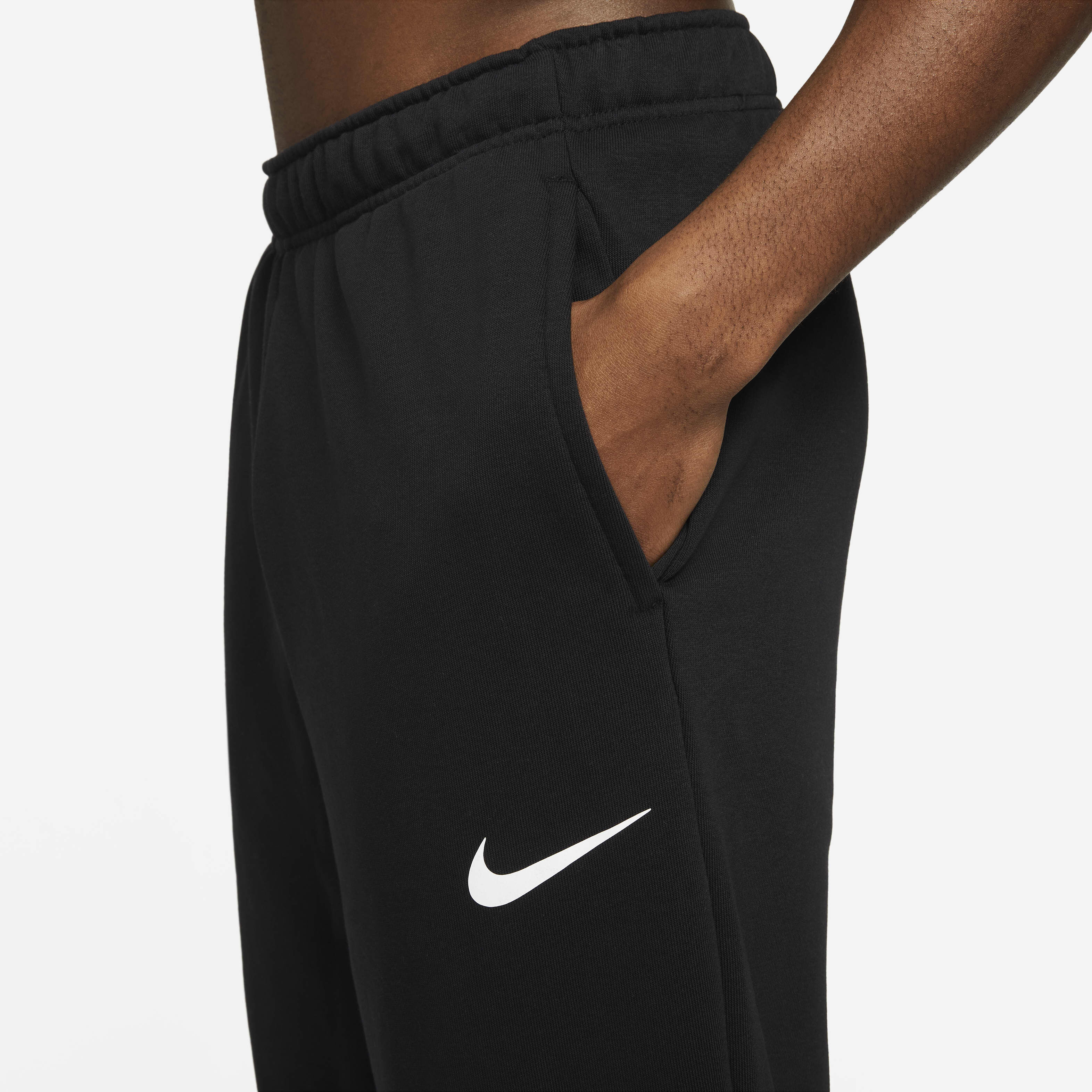 Nike tapered shorts shop