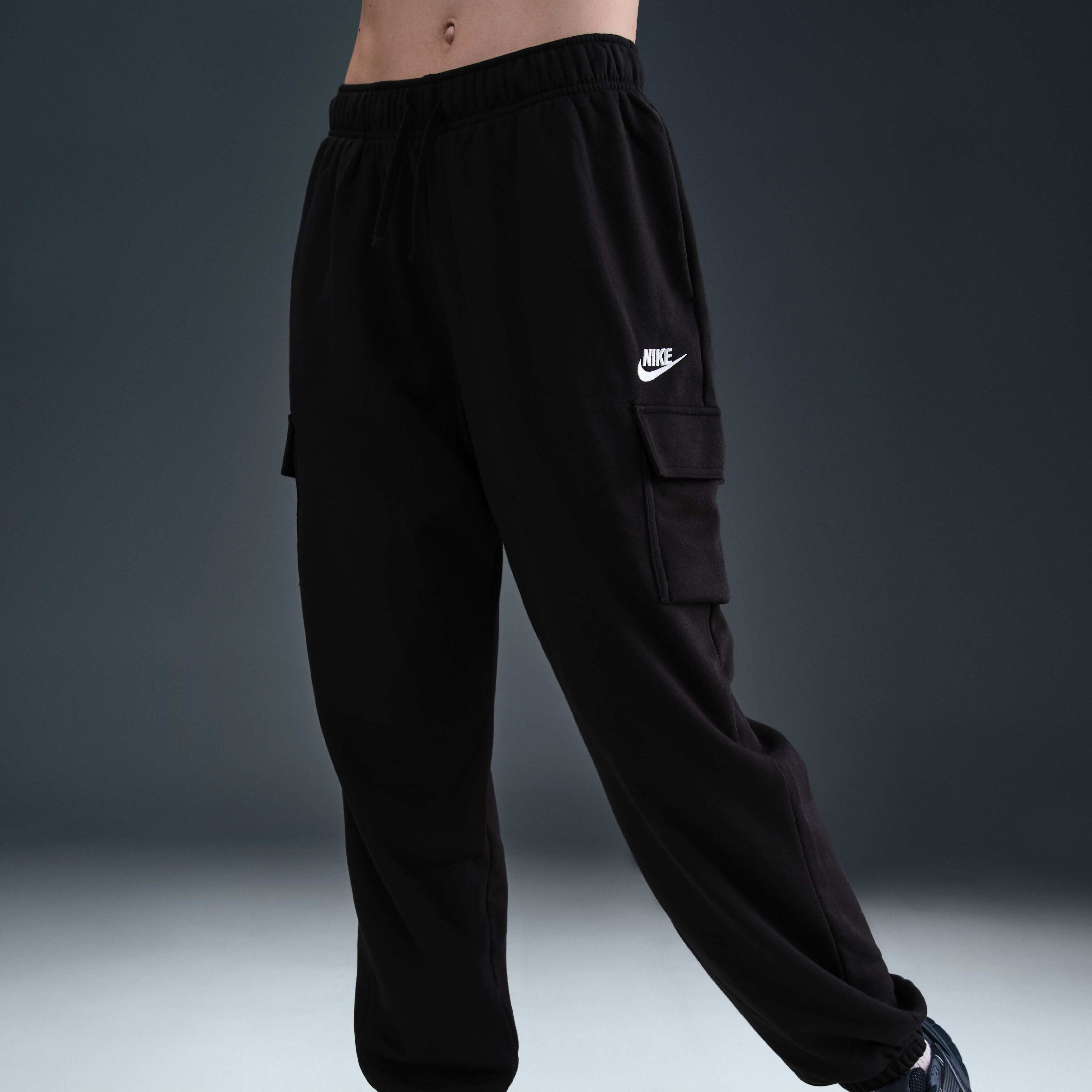 Buy Nike Sportswear Club Fleece Women's Mid-Rise Oversized Cargo Tracksuit  Bottoms - Black/White | Nike Saudi Official