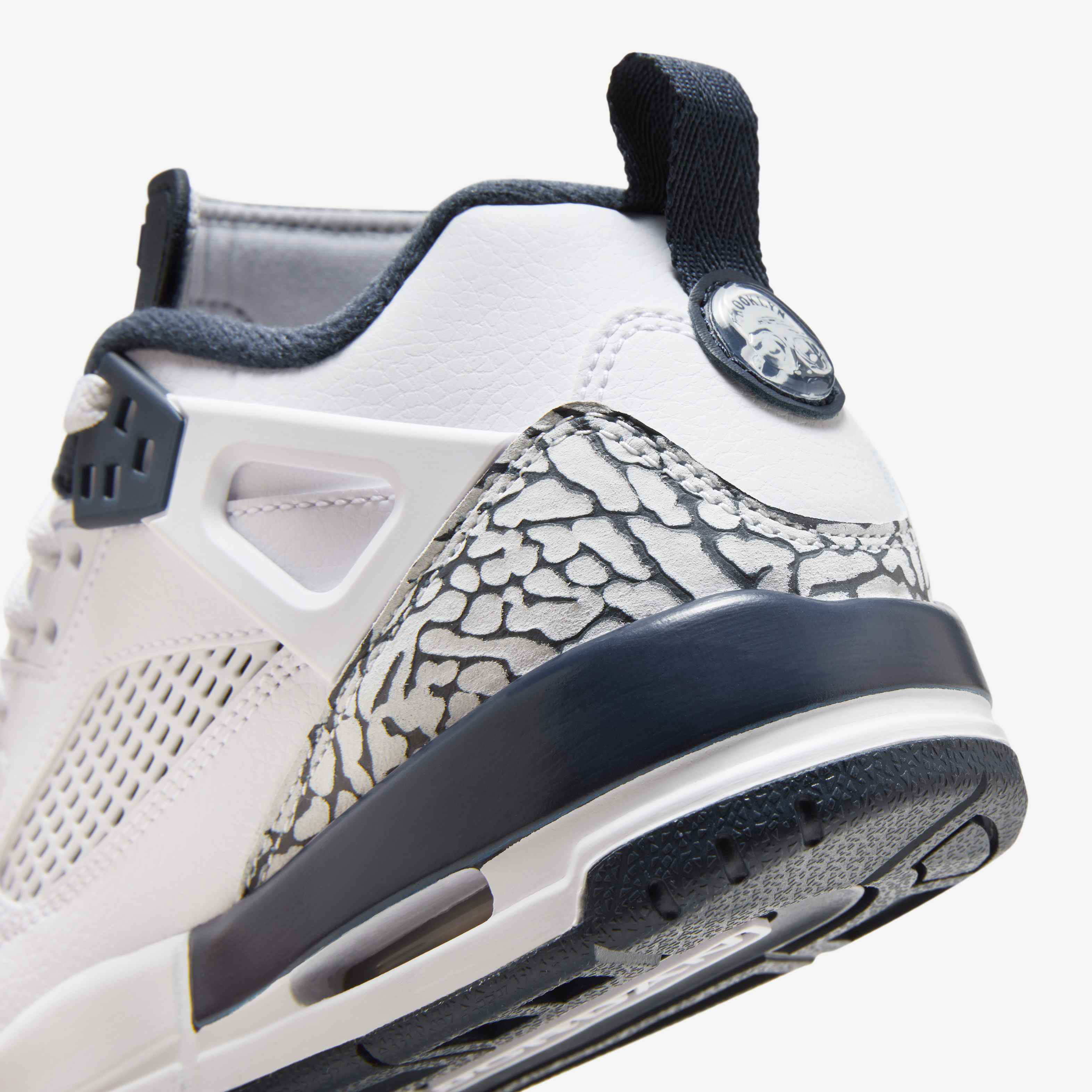 Jordan Spizike Low image number 7