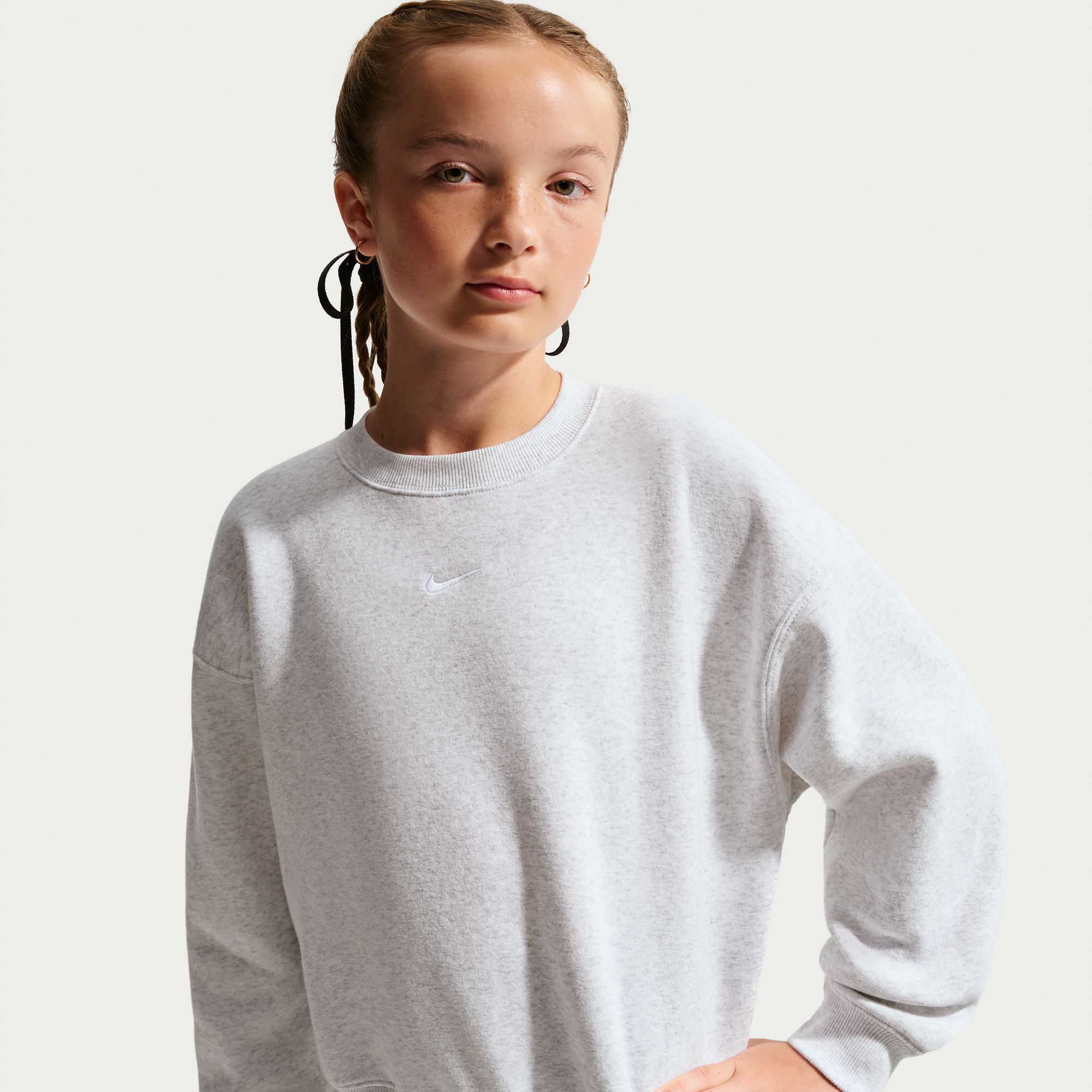 Nike Sportswear Studio image number 2