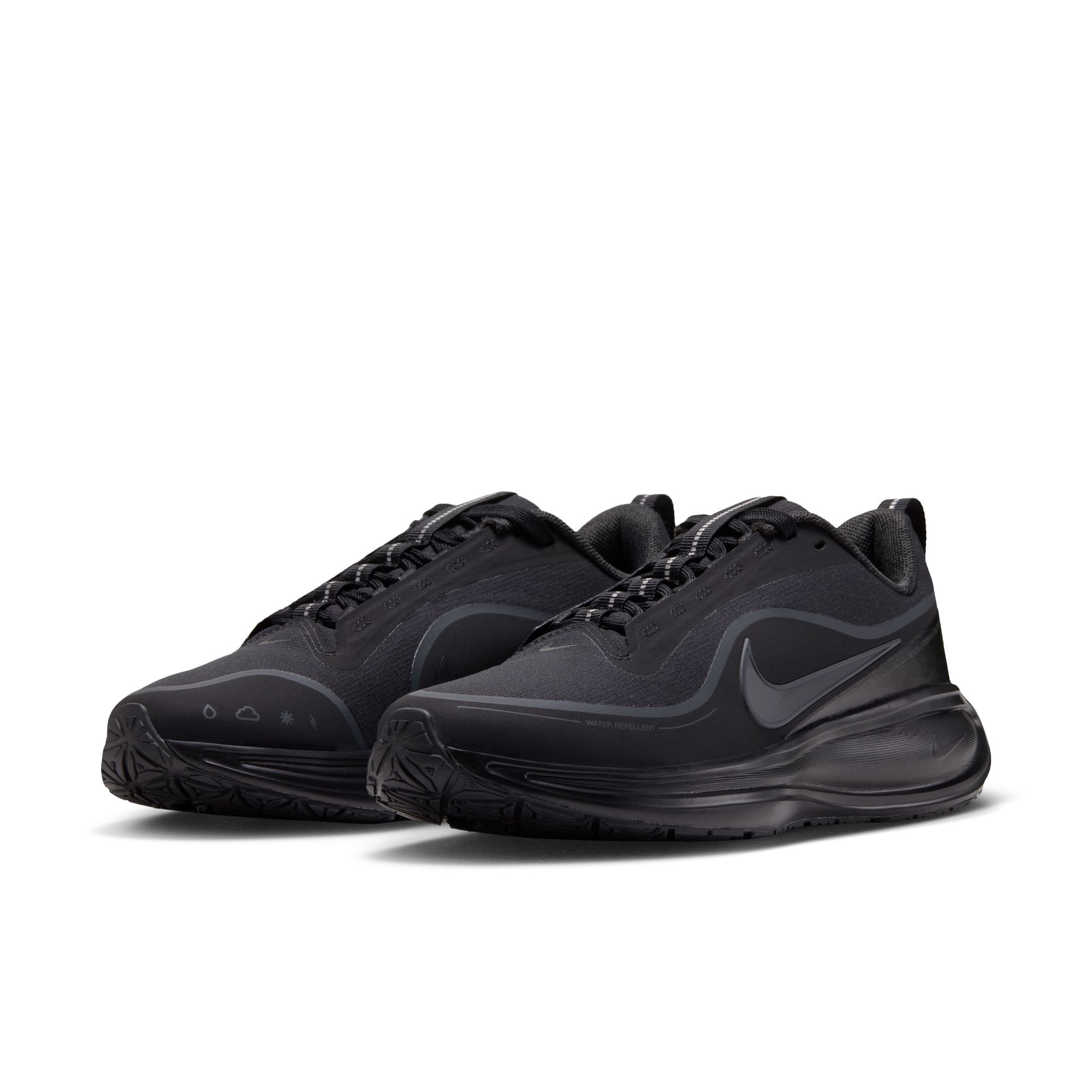 Nike Revolution 8 Utility image number 2