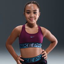 Nike Pro Swoosh