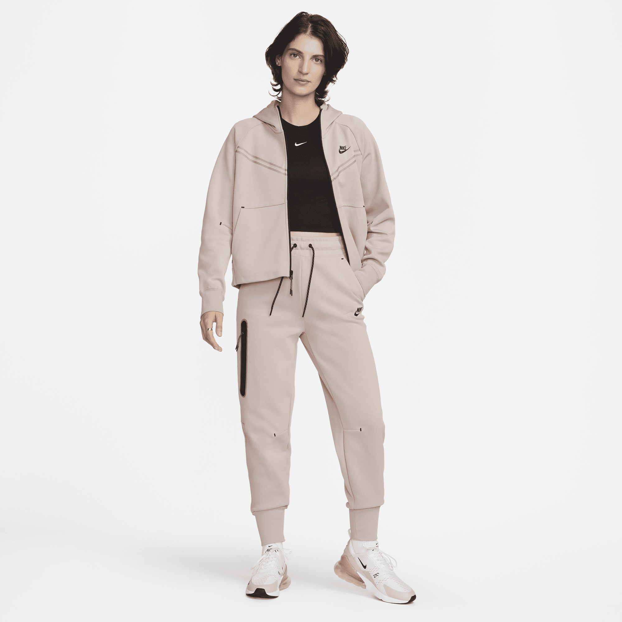 Nike sales tracksuit oatmeal
