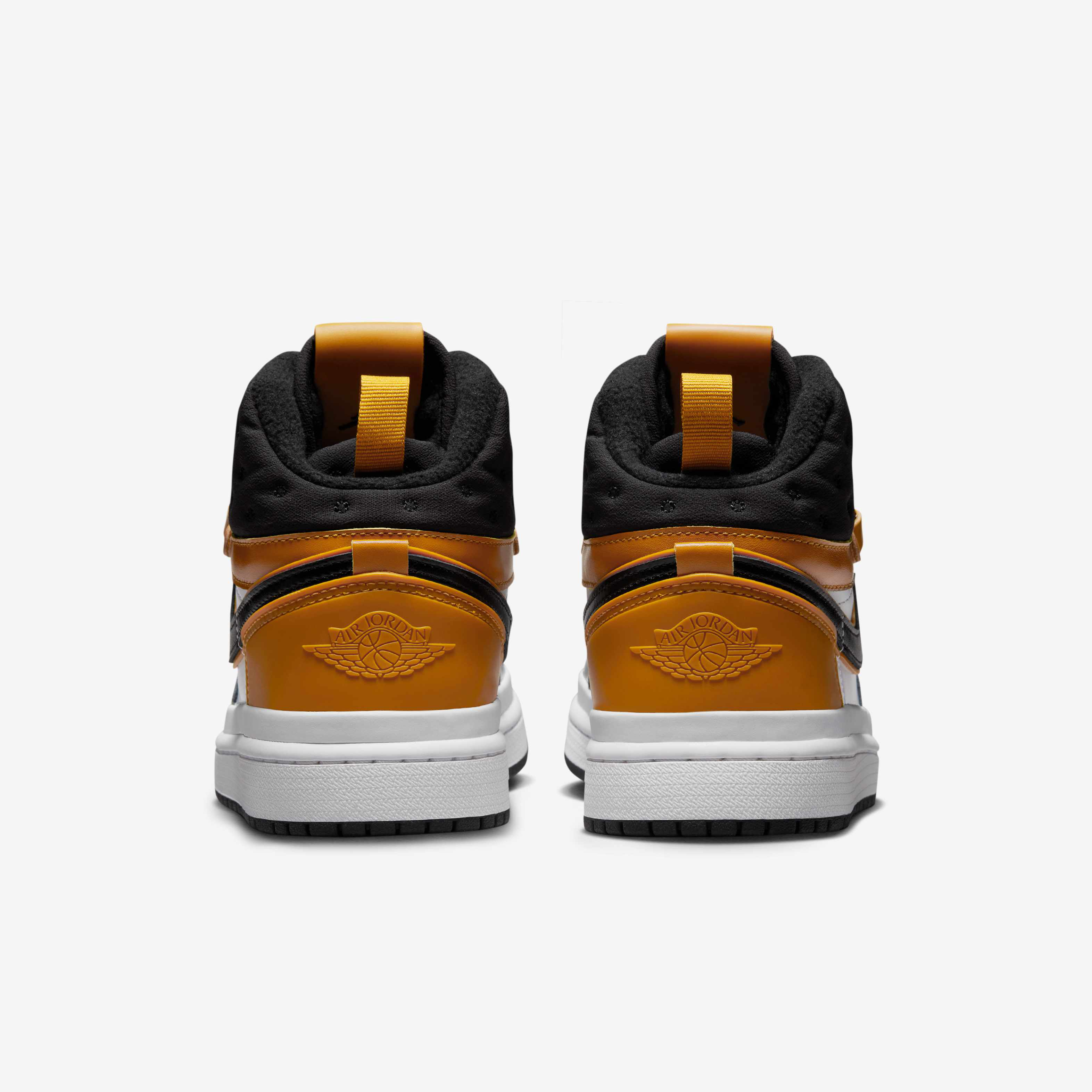 اير جوردن 1 اكليميت image number 5