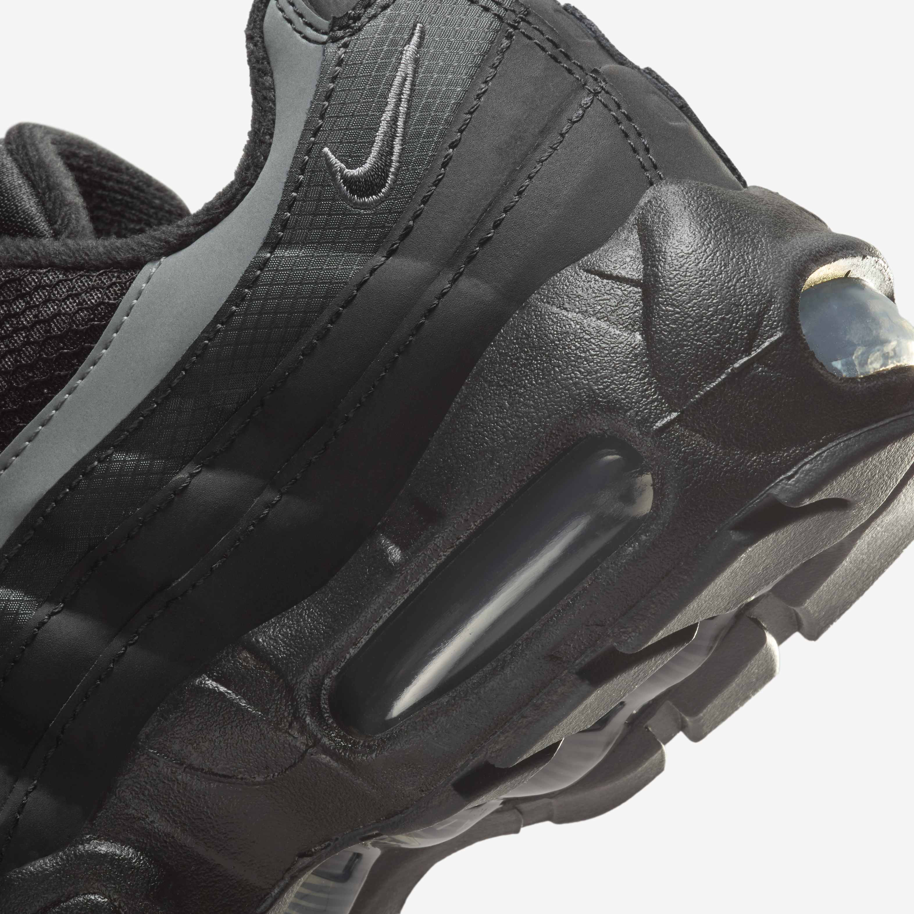 Nike Air Max 95 image number 7