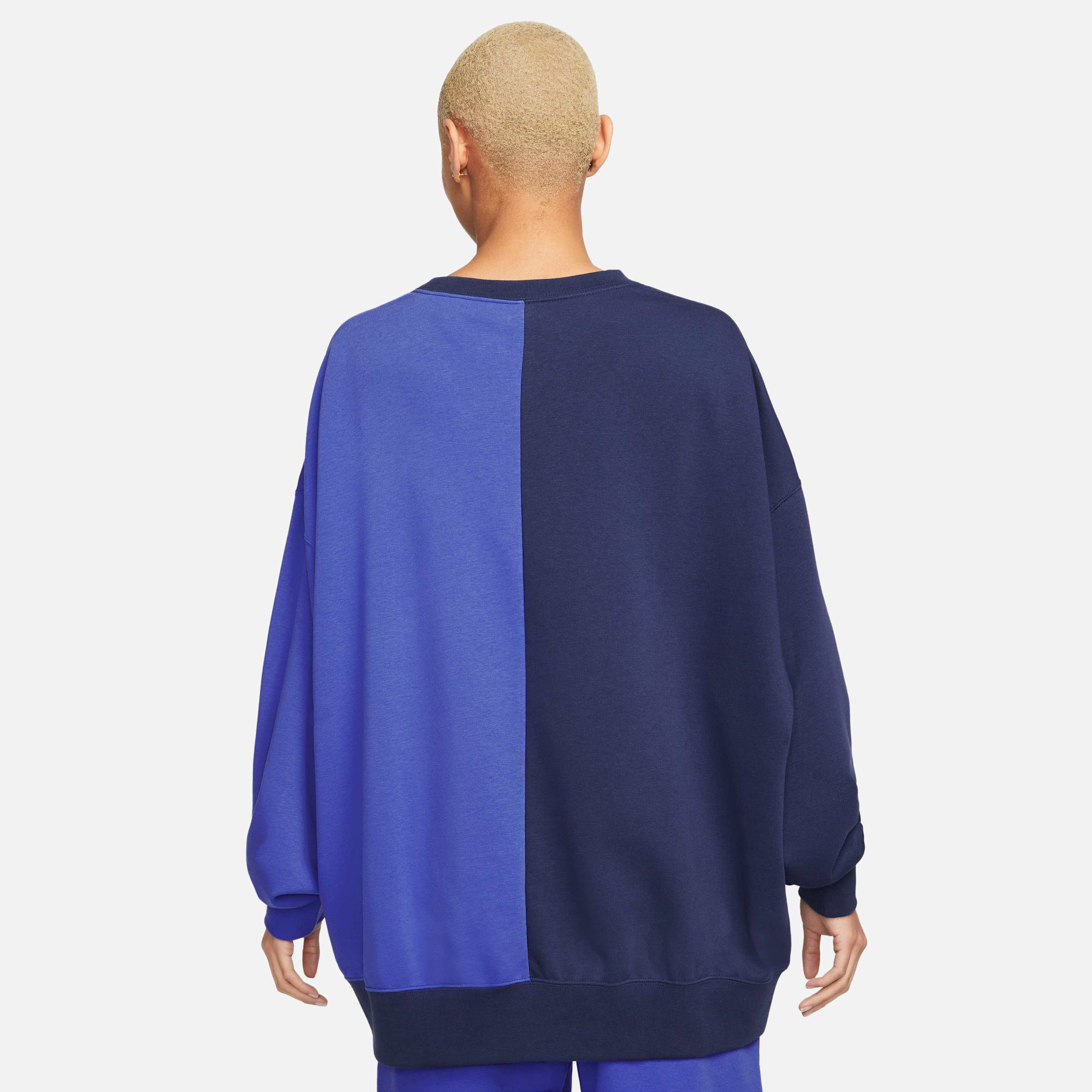 نايكي سبورتسوير image number 1