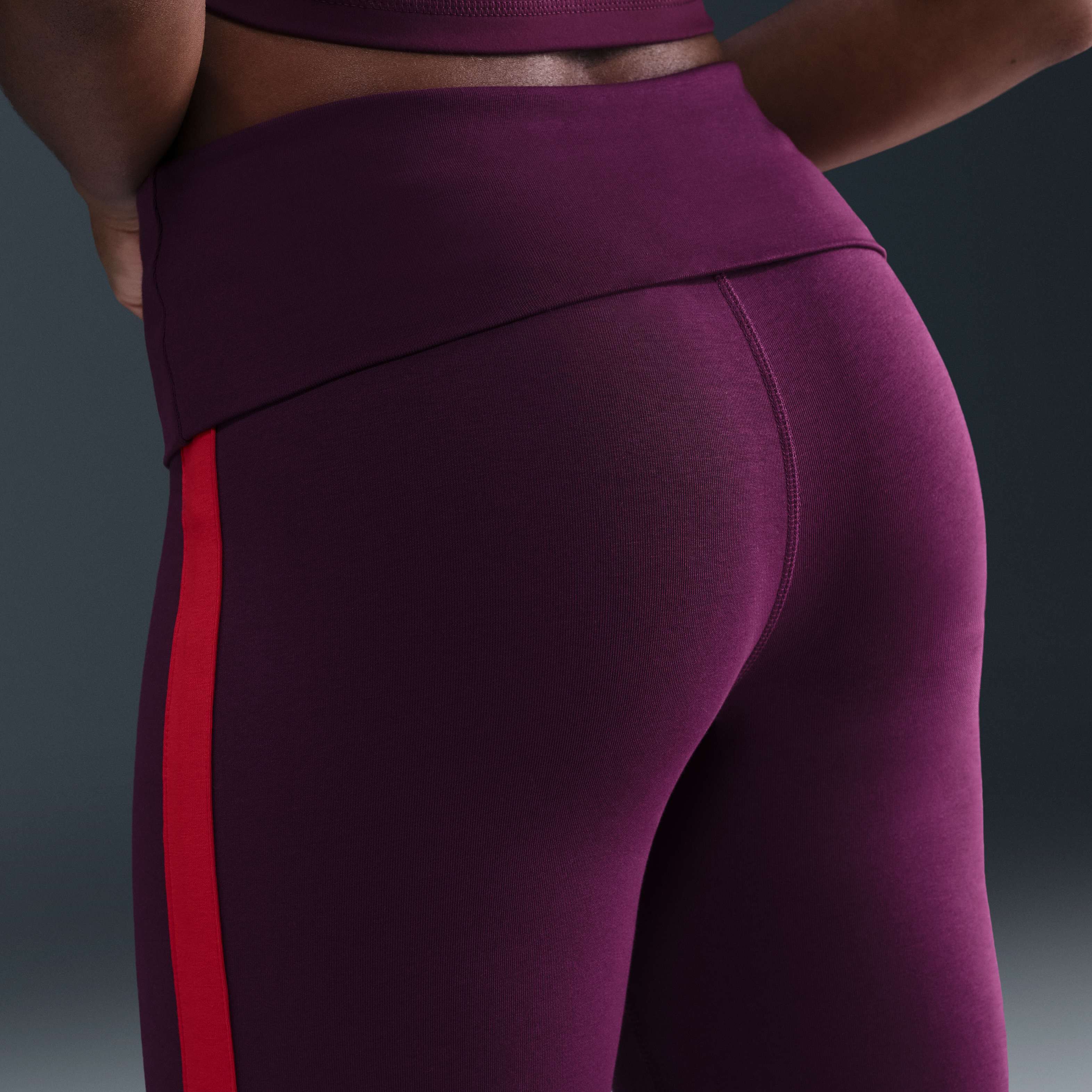 نايكي سبورتسوير image number 2