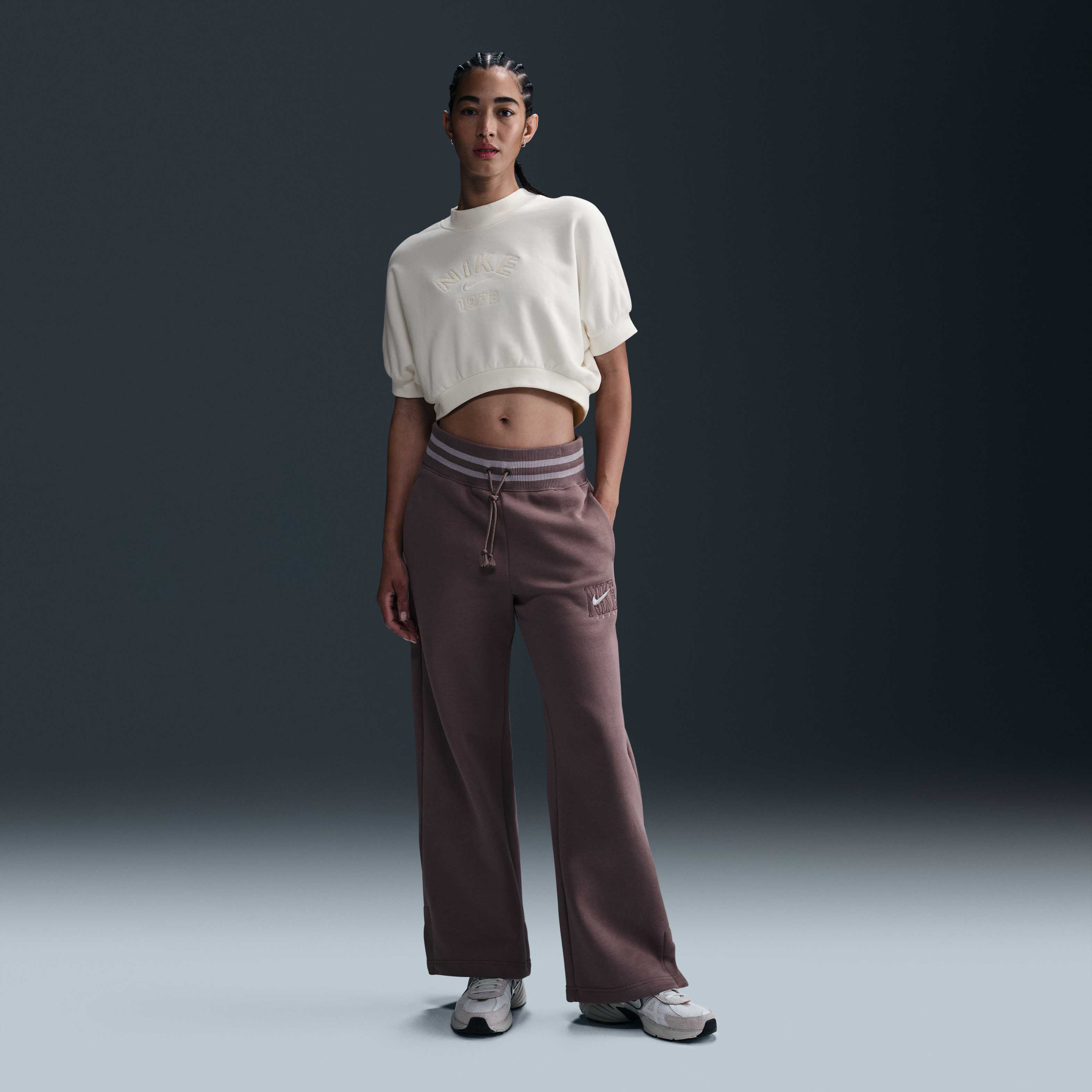 Nike Sportswear Collection image number 3